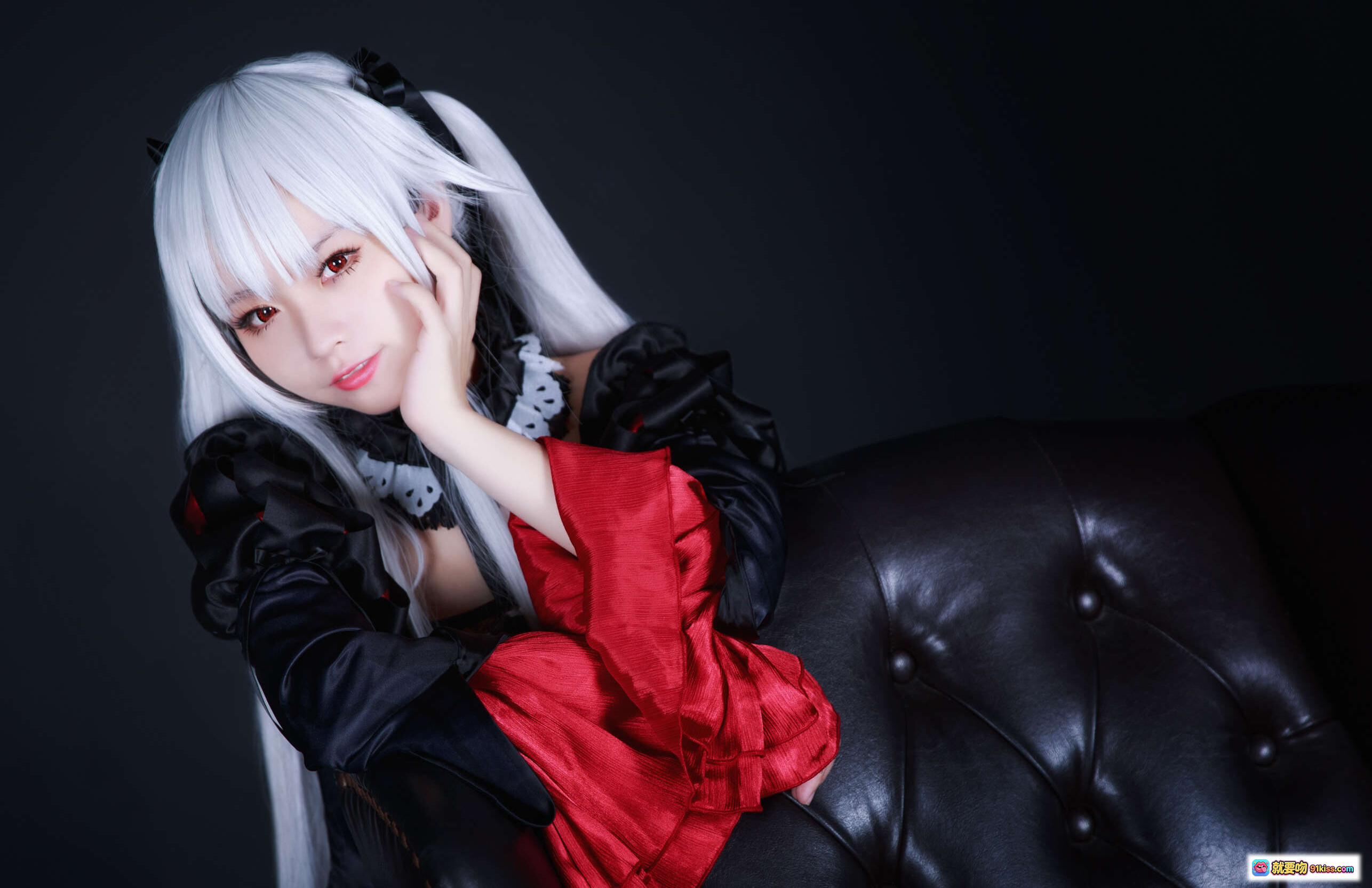 图片[4] - G44不会受伤 NO.019 雾枝长裙Cosplay 白发黑丝红裙哥特风写真 13P高清图集 - 就要吻