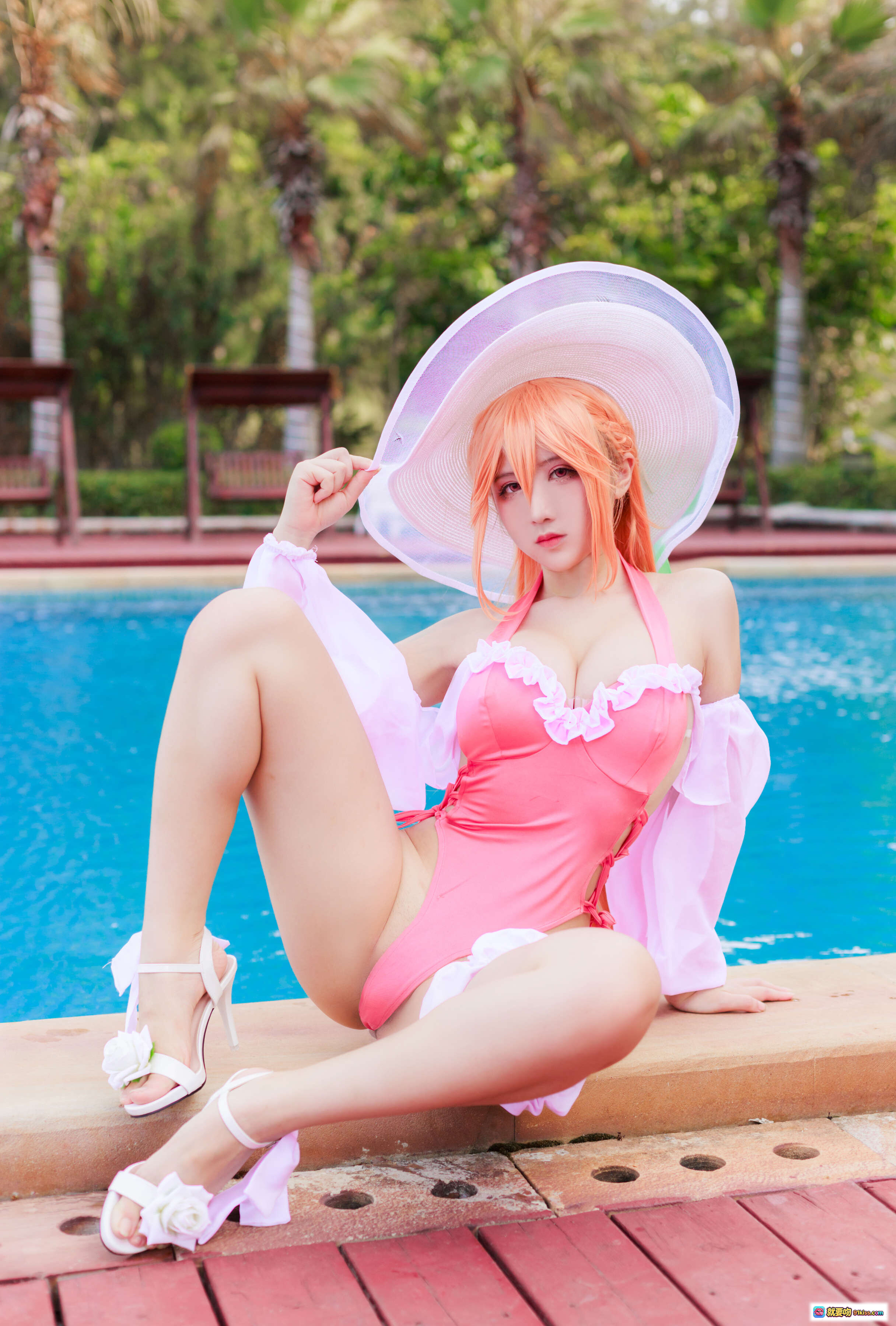 图片[6] - 九曲Jean NO.038 黎塞留泳装COS写真｜粉色比基尼+宽檐帽泳池边美腿写真25P - 就要吻