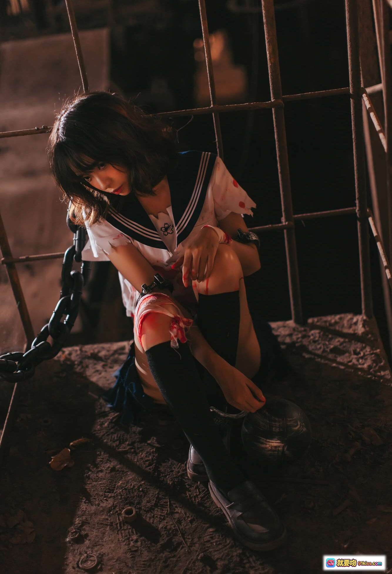 图片[6] - 疯猫ss NO.004 被囚禁少女 Cosplay 血迹妆容 铁链束缚 工业废墟场景 暗黑系写真 44P高清图集 - 就要吻