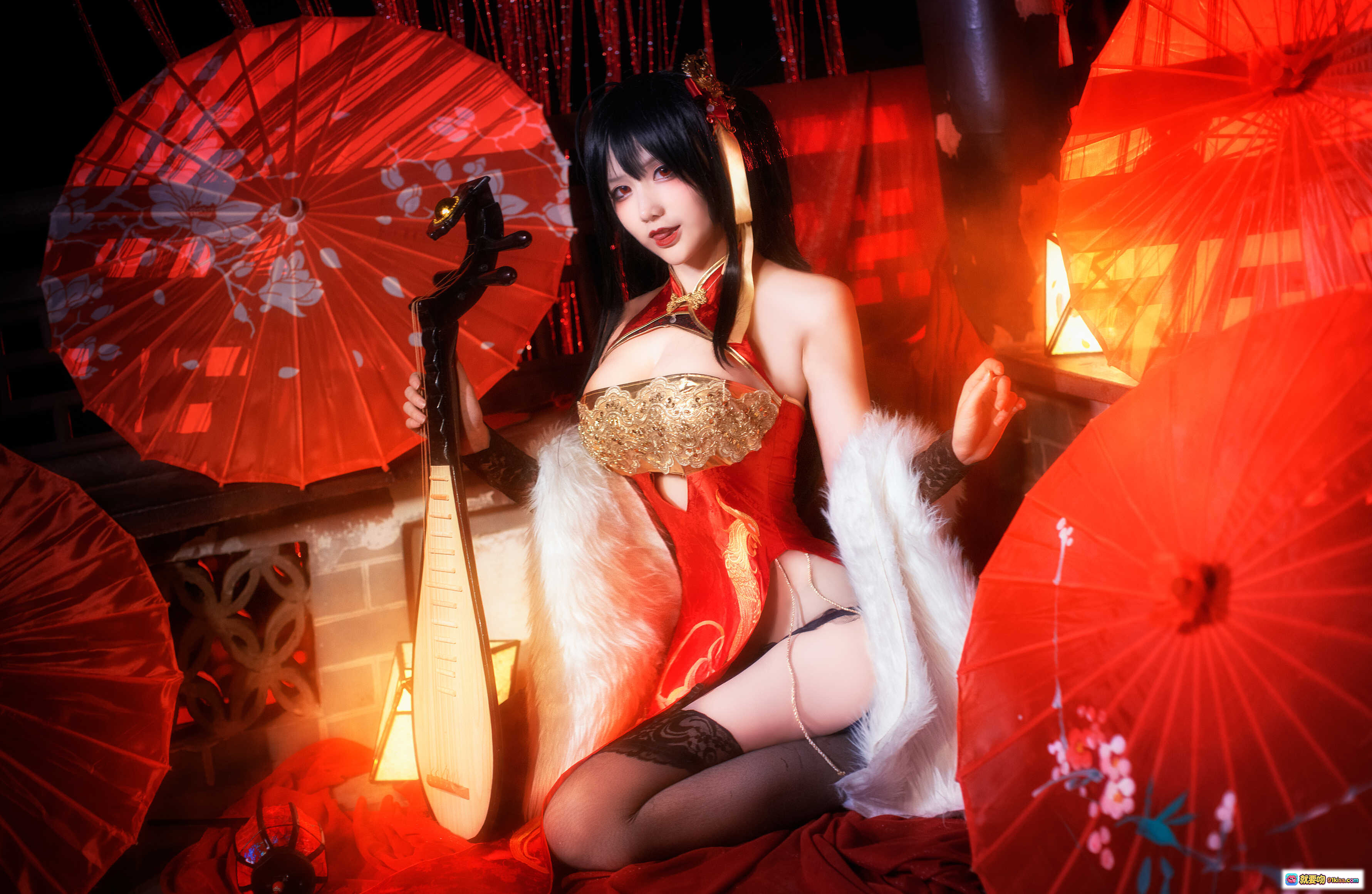 图片[10] - 仙九Airi NO.012 大凤 cosplay 红色古风服饰 持琵琶 黑丝蕾丝美腿 东方古典美人写真 25P高清图集 - 就要吻