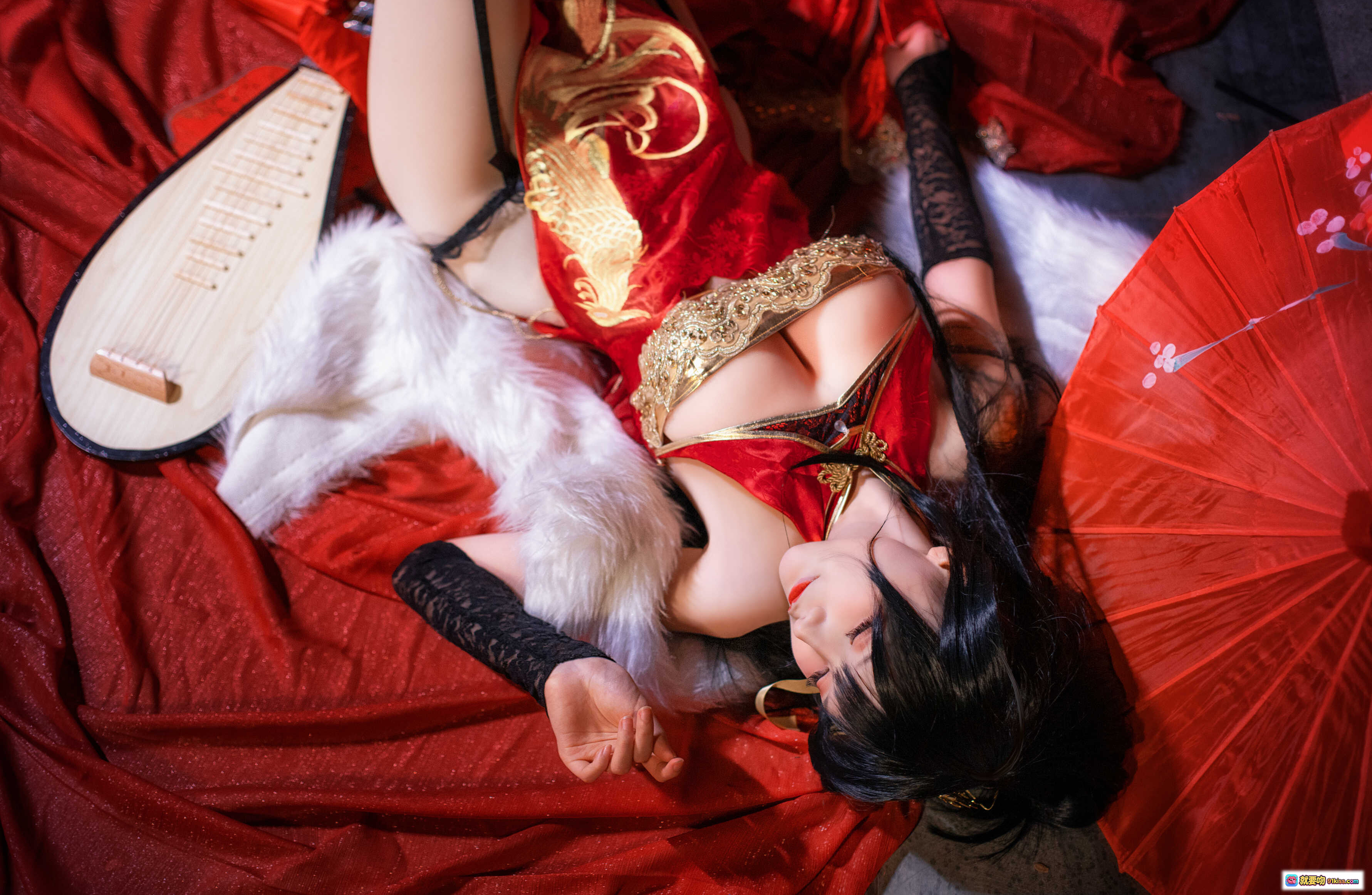 图片[6] - 仙九Airi NO.012 大凤 cosplay 红色古风服饰 持琵琶 黑丝蕾丝美腿 东方古典美人写真 25P高清图集 - 就要吻