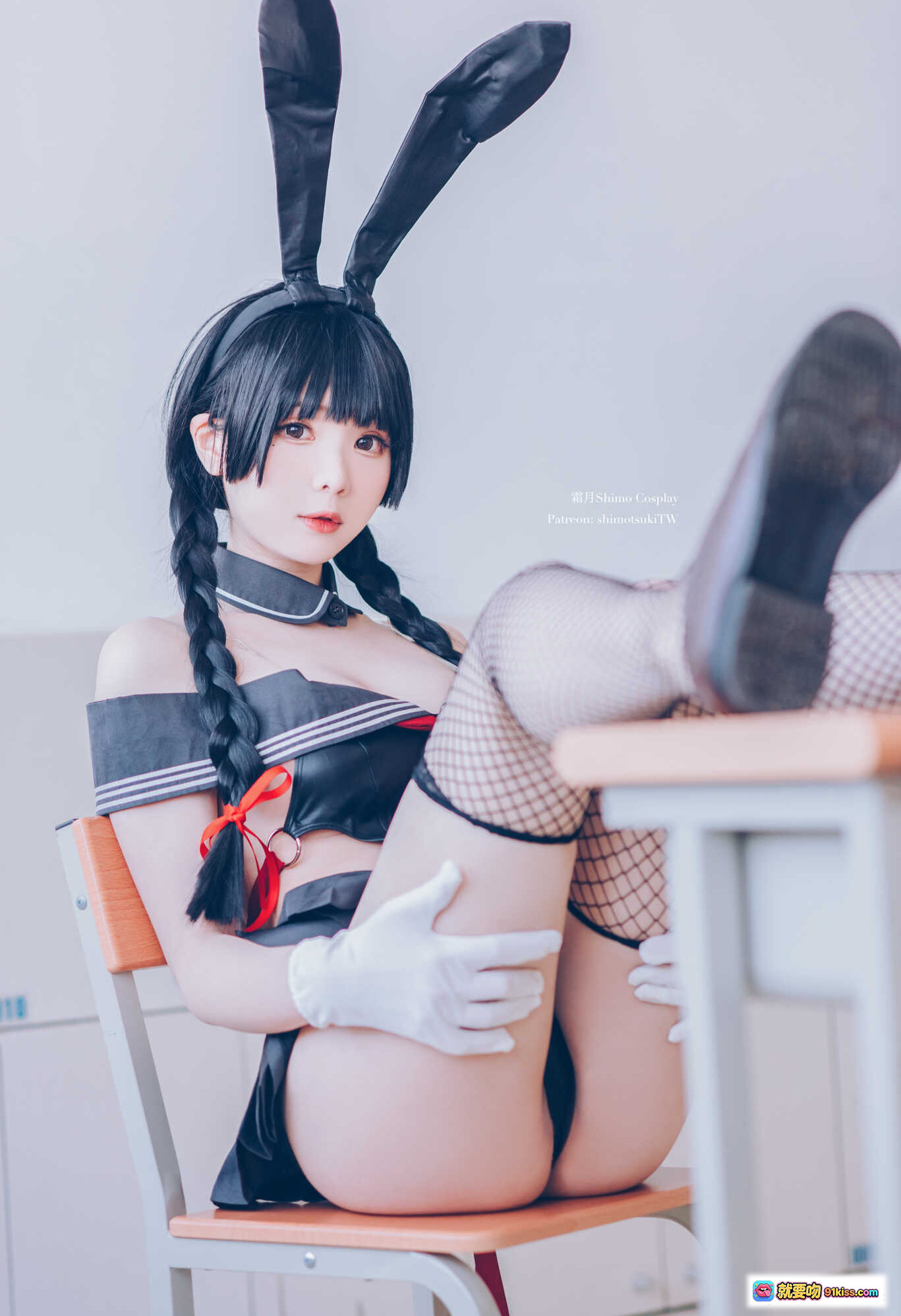 图片[5] - 霜月Shimo Cosplay卯月桃子 水手服兔女郎黑丝渔网袜双马尾写真集19P - 就要吻