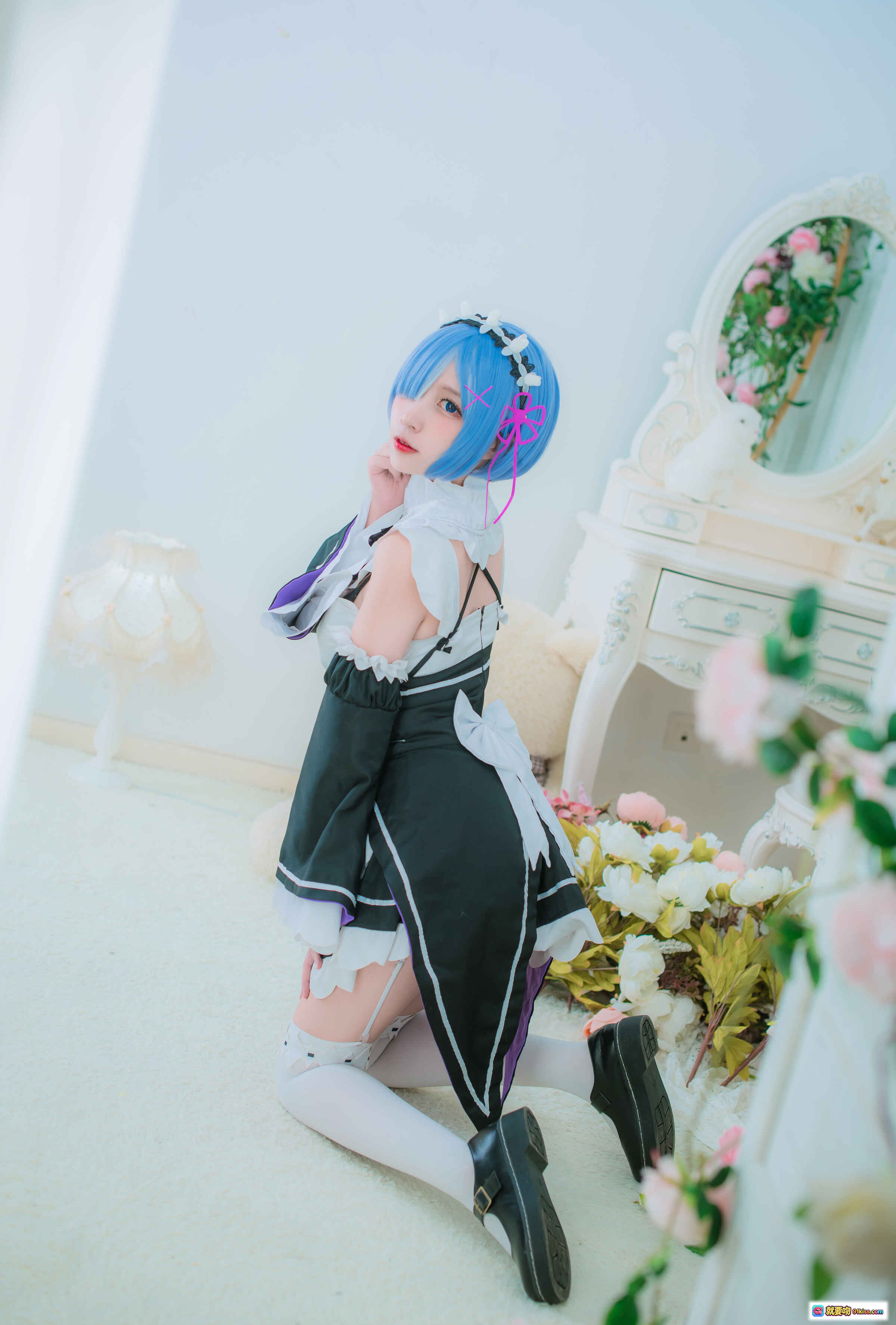 图片[8] - 二佐Nisa NO.039 蕾姆女仆装白丝美腿黑皮鞋 Cosplay写真 33P高清图集 - 就要吻