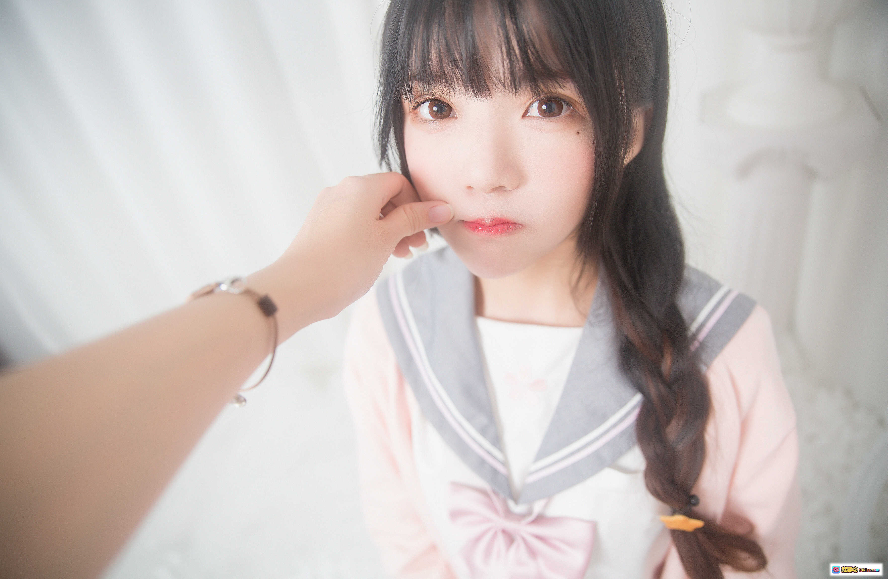 图片[6] - 桜桃喵028双人本写真集 22P高清美图 灰色系穿搭性感腰线特写 时尚摄影风格 - 就要吻