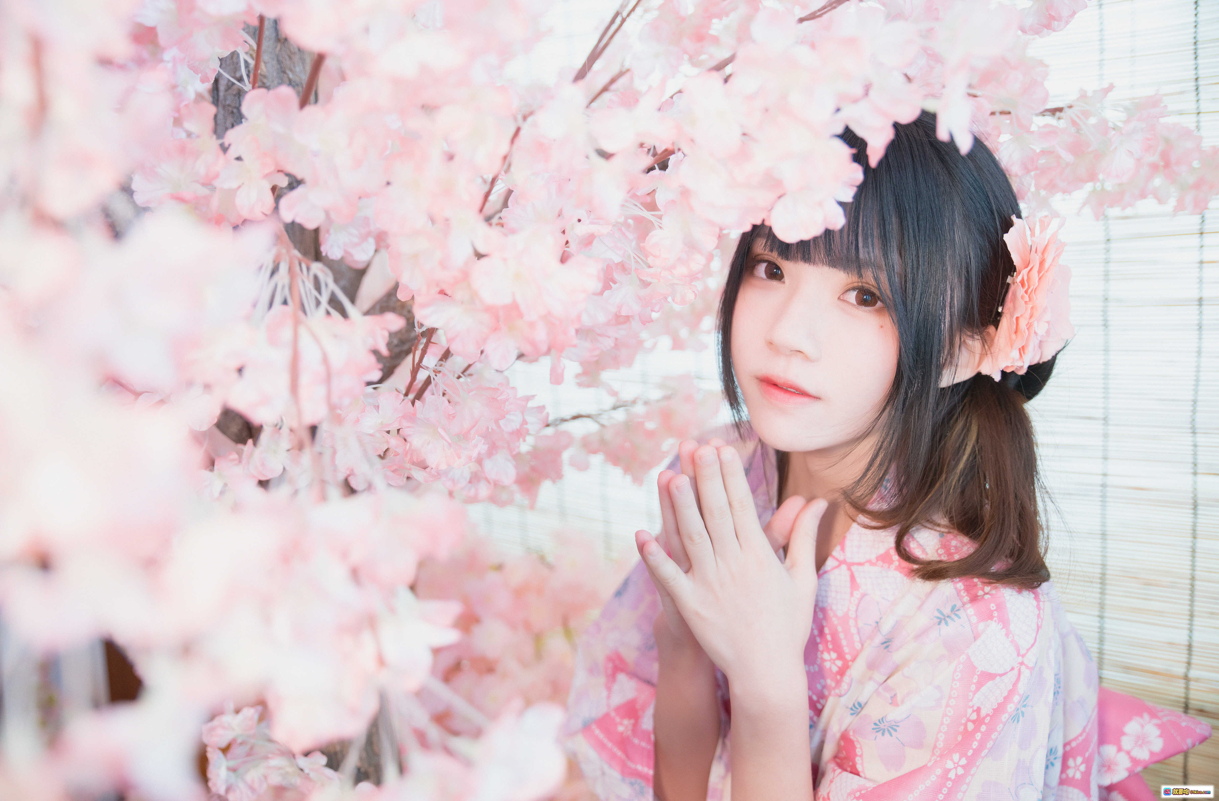 图片[9] - 桜桃喵028双人本写真集 22P高清美图 灰色系穿搭性感腰线特写 时尚摄影风格 - 就要吻