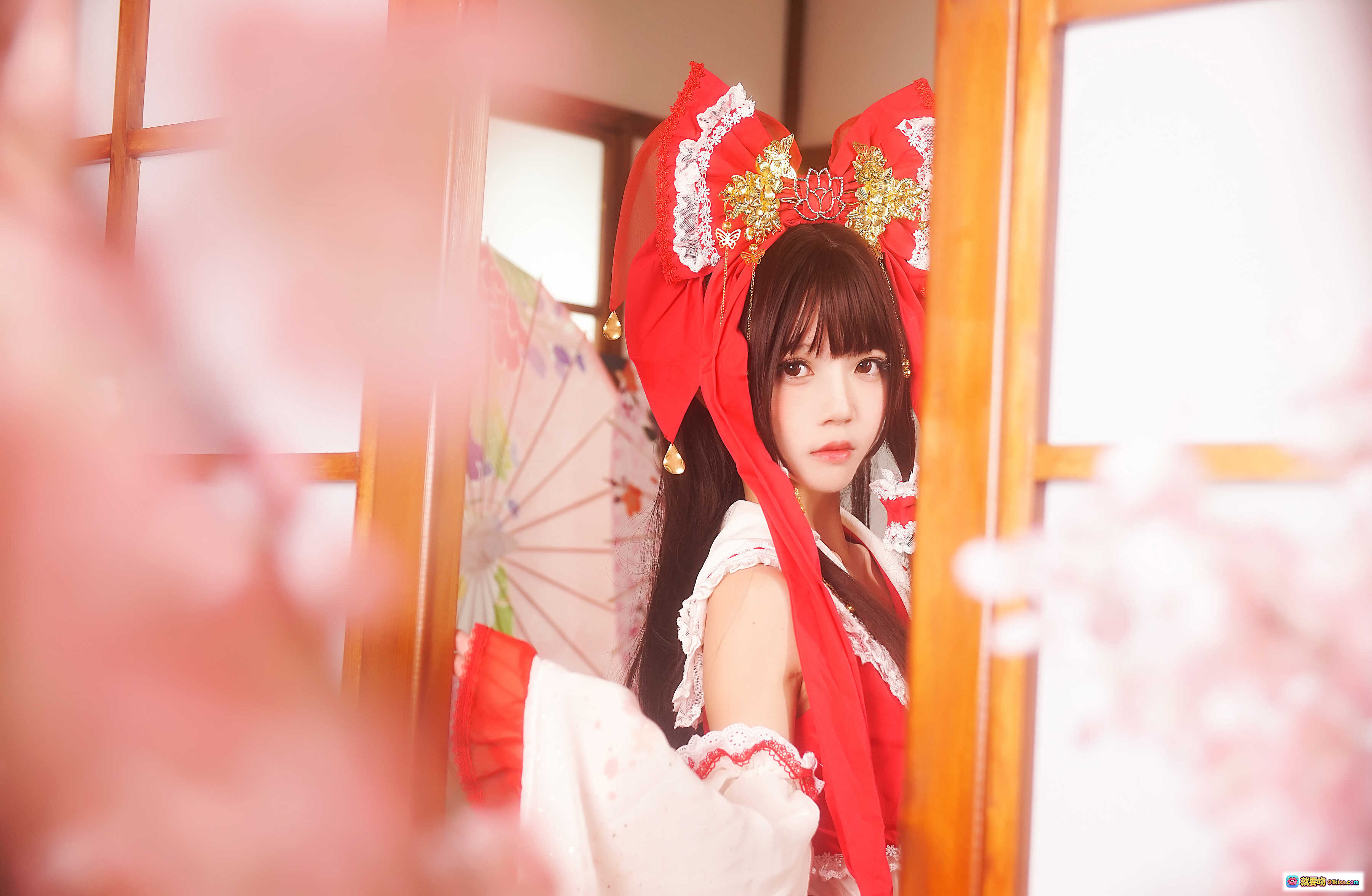 图片[6] - 桜桃喵灵梦COS新年限定和风红白巫女服 45P高清写真集 甜美少女日系古风摄影 - 就要吻