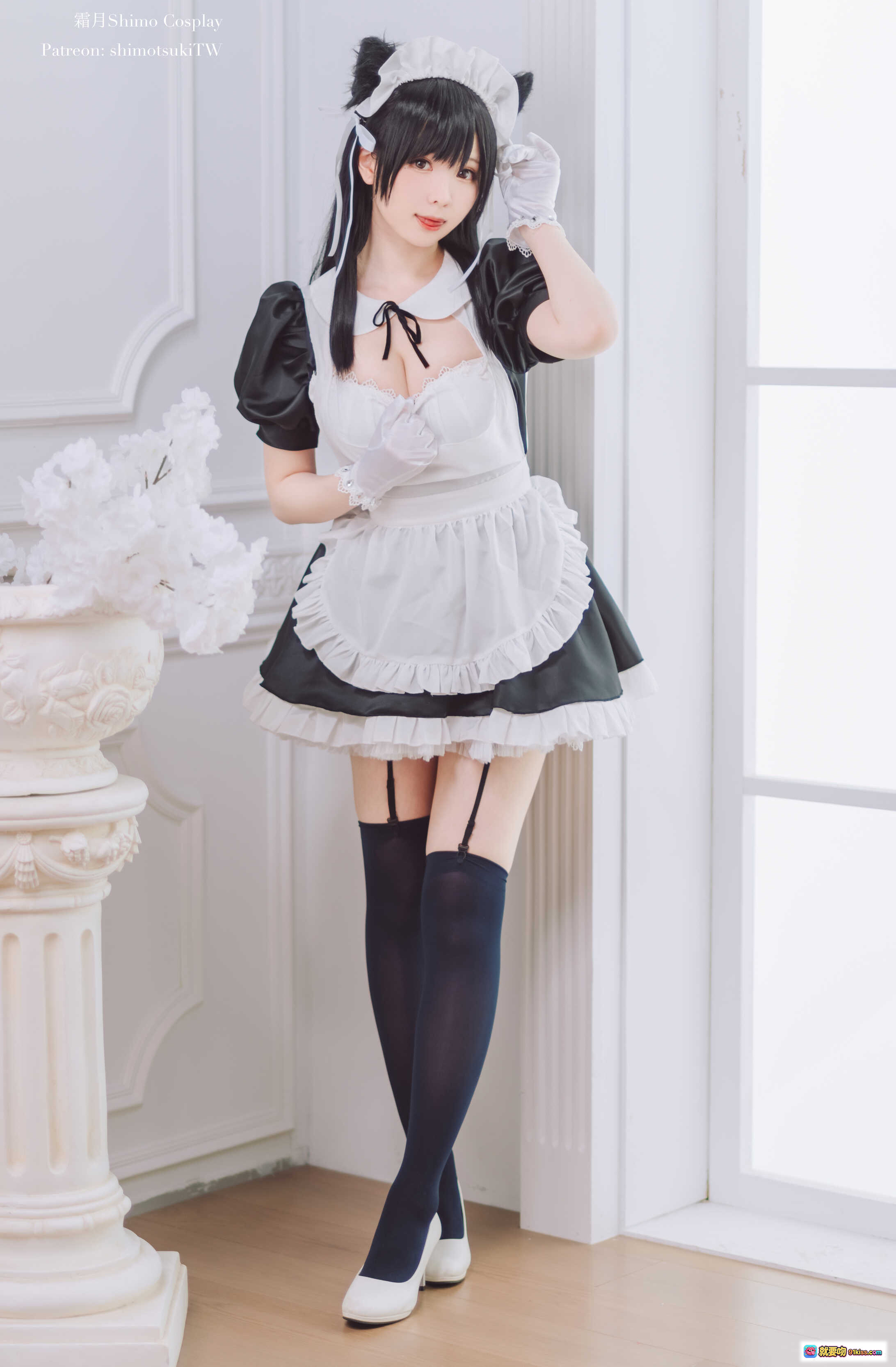 图片[3] - 霜月Shimo Cosplay爱宕女仆装 黑丝吊带袜 白色高跟鞋 猫耳女仆帽 室内沙发写真 18P高清图集 - 就要吻