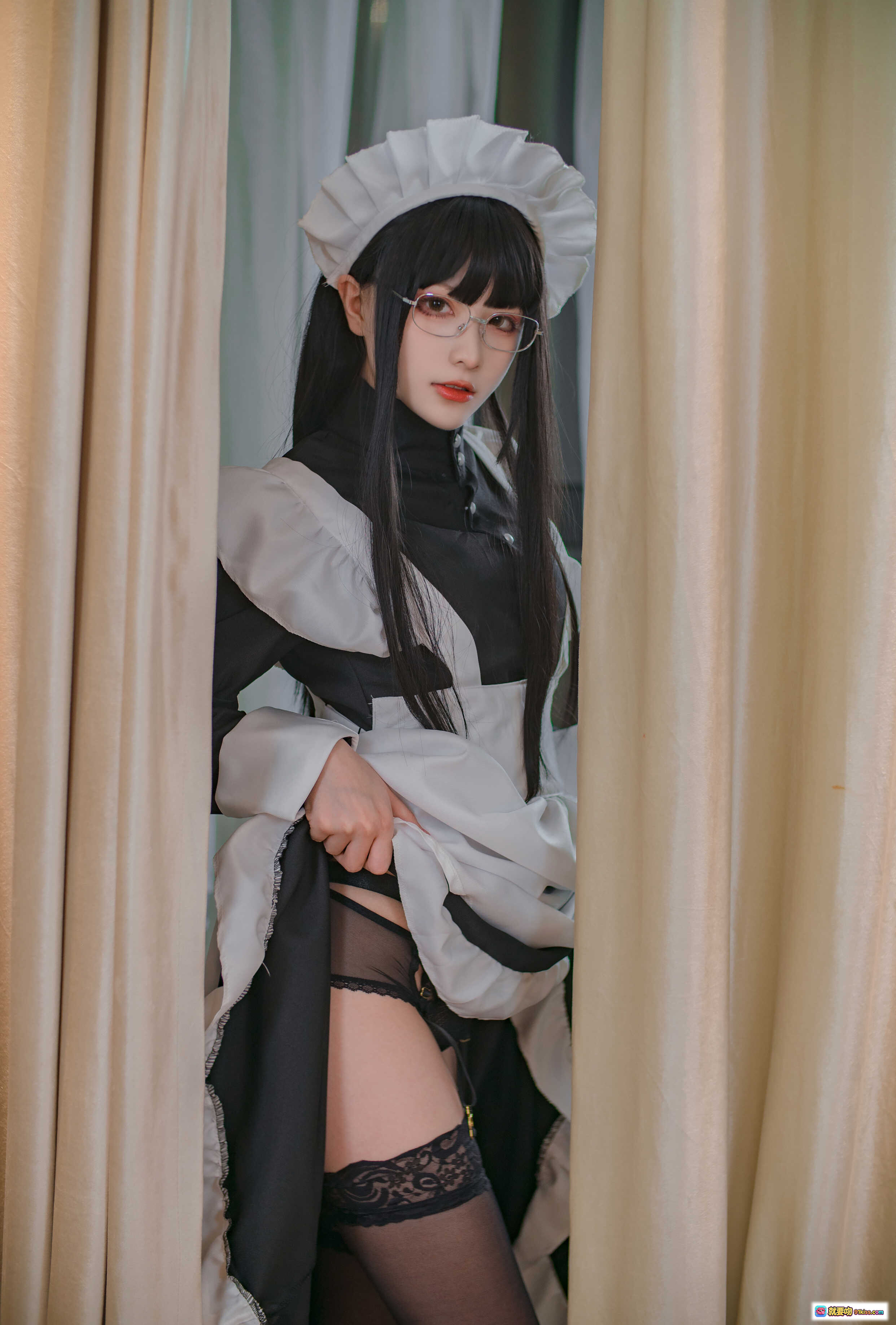 图片[10] - 起司块wii NO.004 传统女仆装Cosplay写真 76P高清美图 黑白蕾丝制服 甜美性感风格 室内私房摄影 优雅姿态展示 - 就要吻