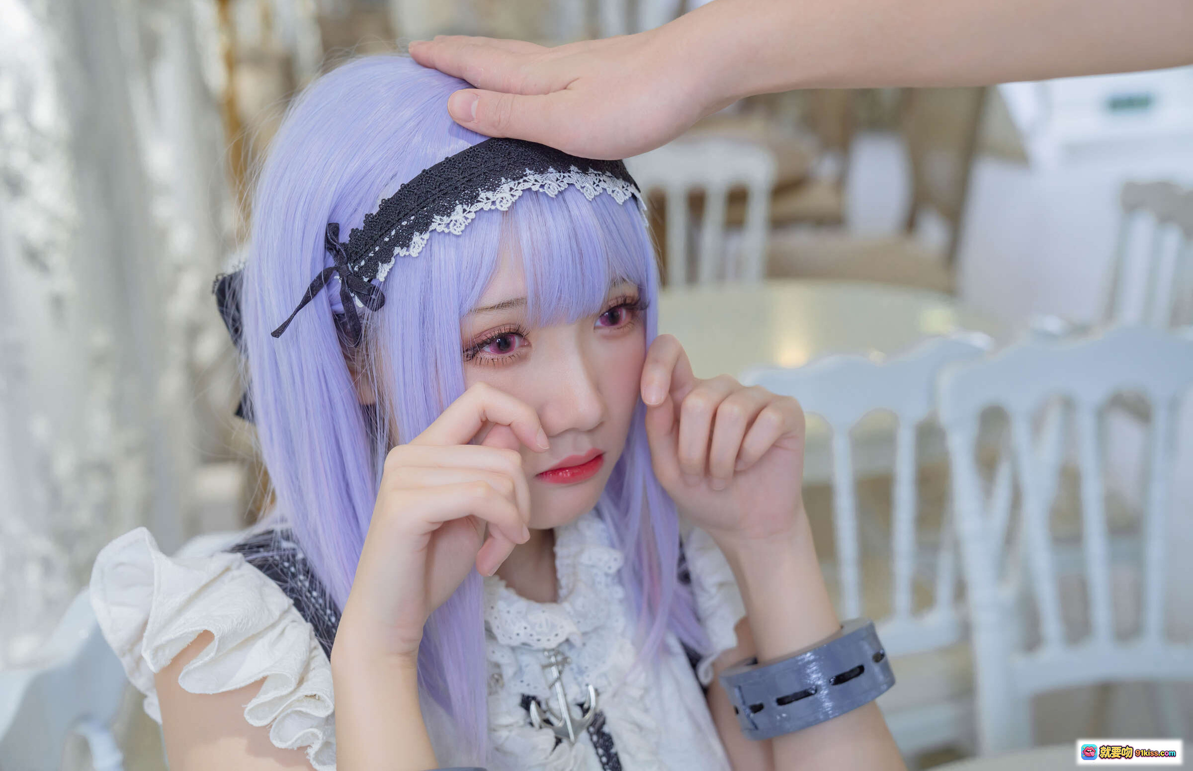 图片[5] - 瓜希酱NO.002黛朵cosplay写真｜紫发女仆装｜蕾丝边饰｜甜美少女风｜室内下午茶场景｜26P高清图集 - 就要吻