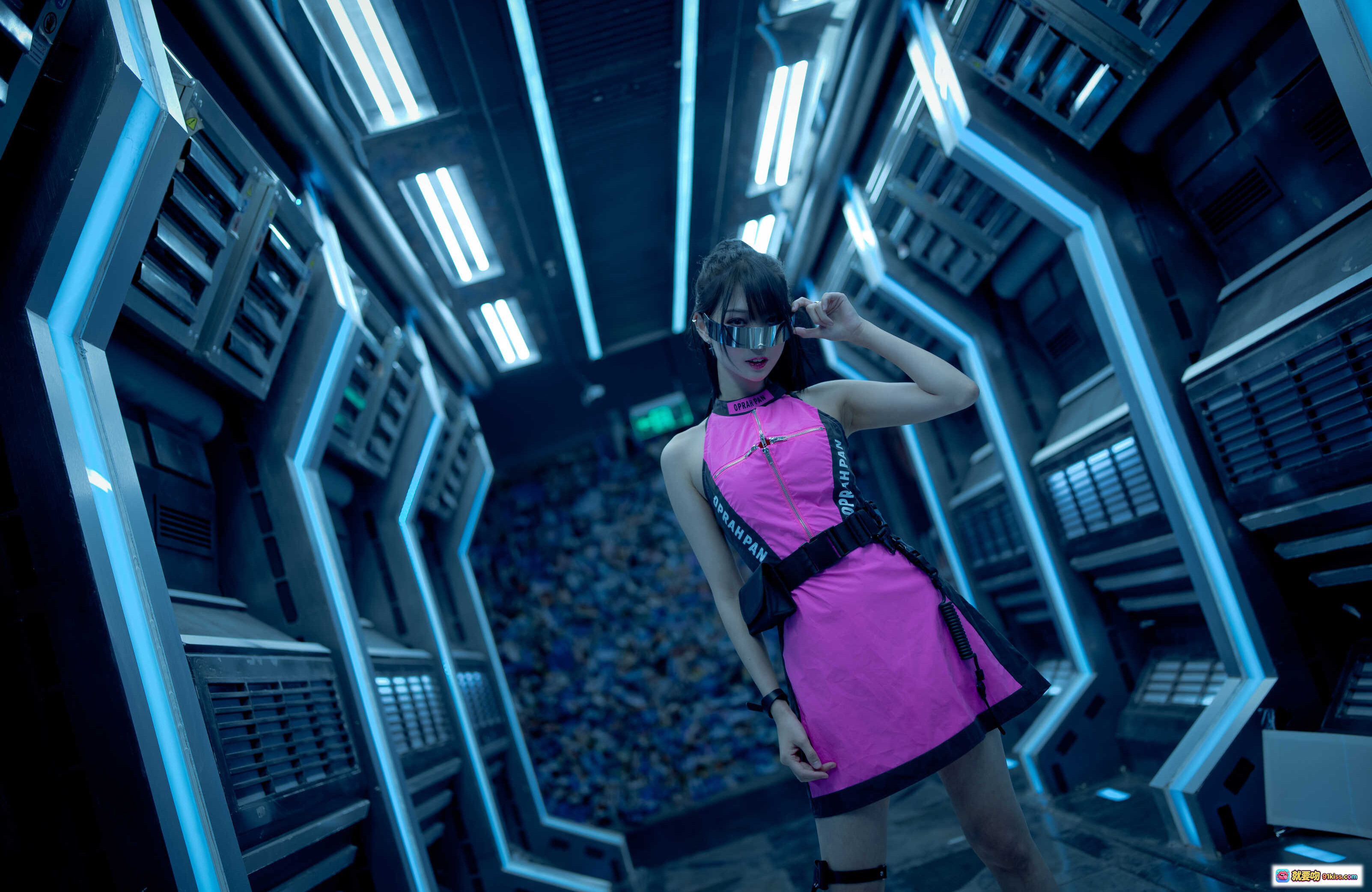 图片[6] - 周叽可爱兔兔NO.009银河社区写真｜霓虹光影少女风｜粉色运动风穿搭｜42P高清图集 - 就要吻