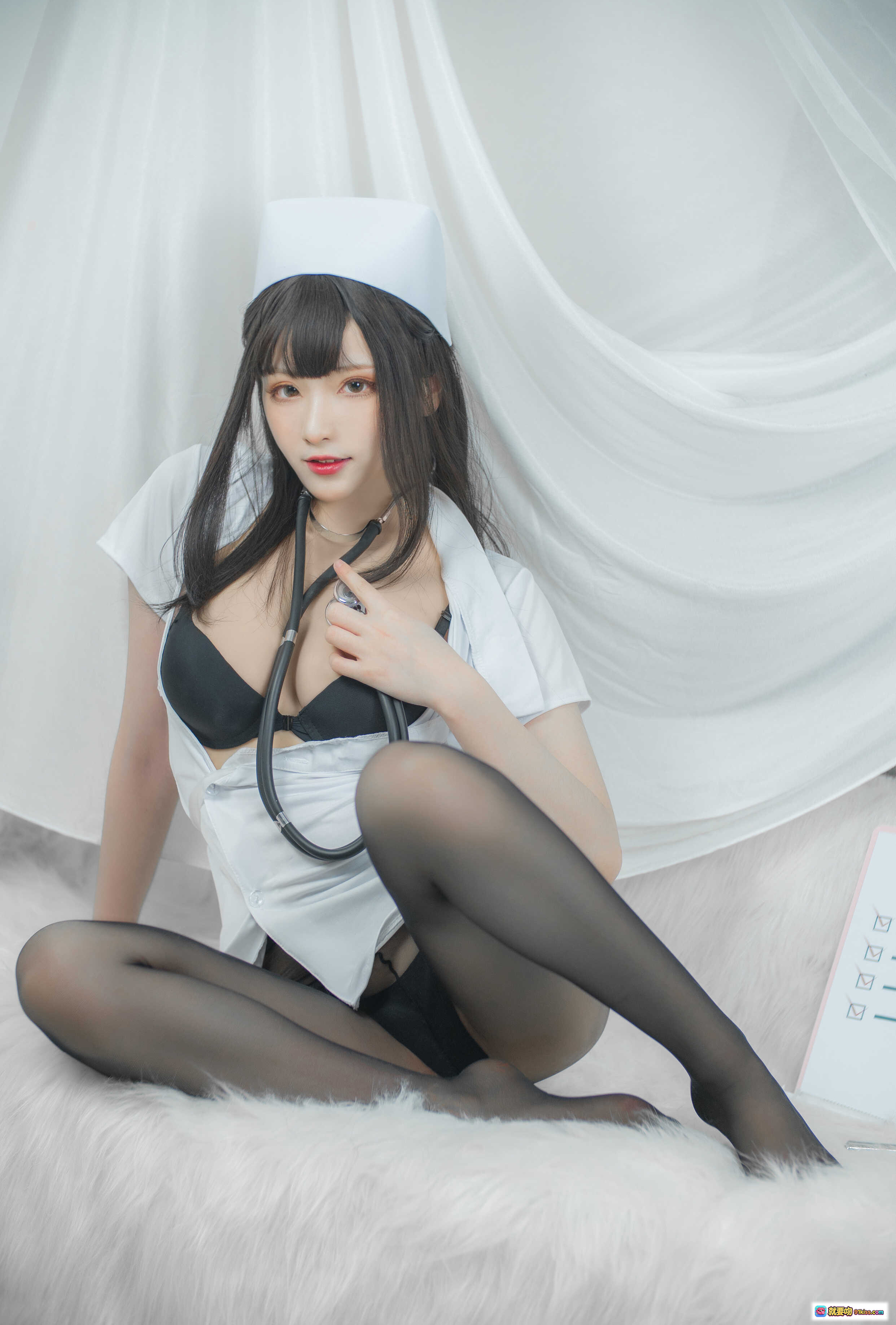 图片[10] - 起司块wii NO.008 白色护士cos写真 72P高清图集 黑丝美腿 性感制服诱惑 医疗主题摄影 - 就要吻