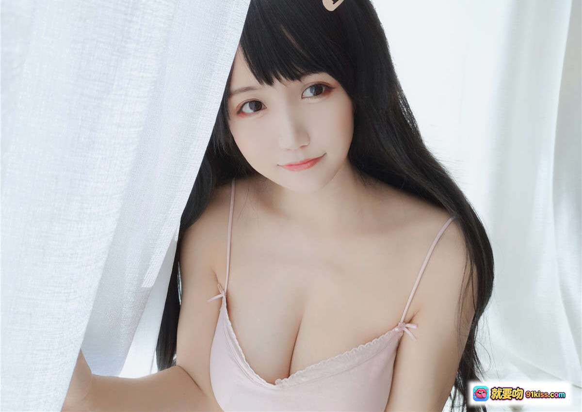 图片[5] - 小仓千代W NO.002 粉色吊带写真 30P 54MB 清纯少女 长发黑发 甜美微笑 白色毛毯 室内私房照 - 就要吻