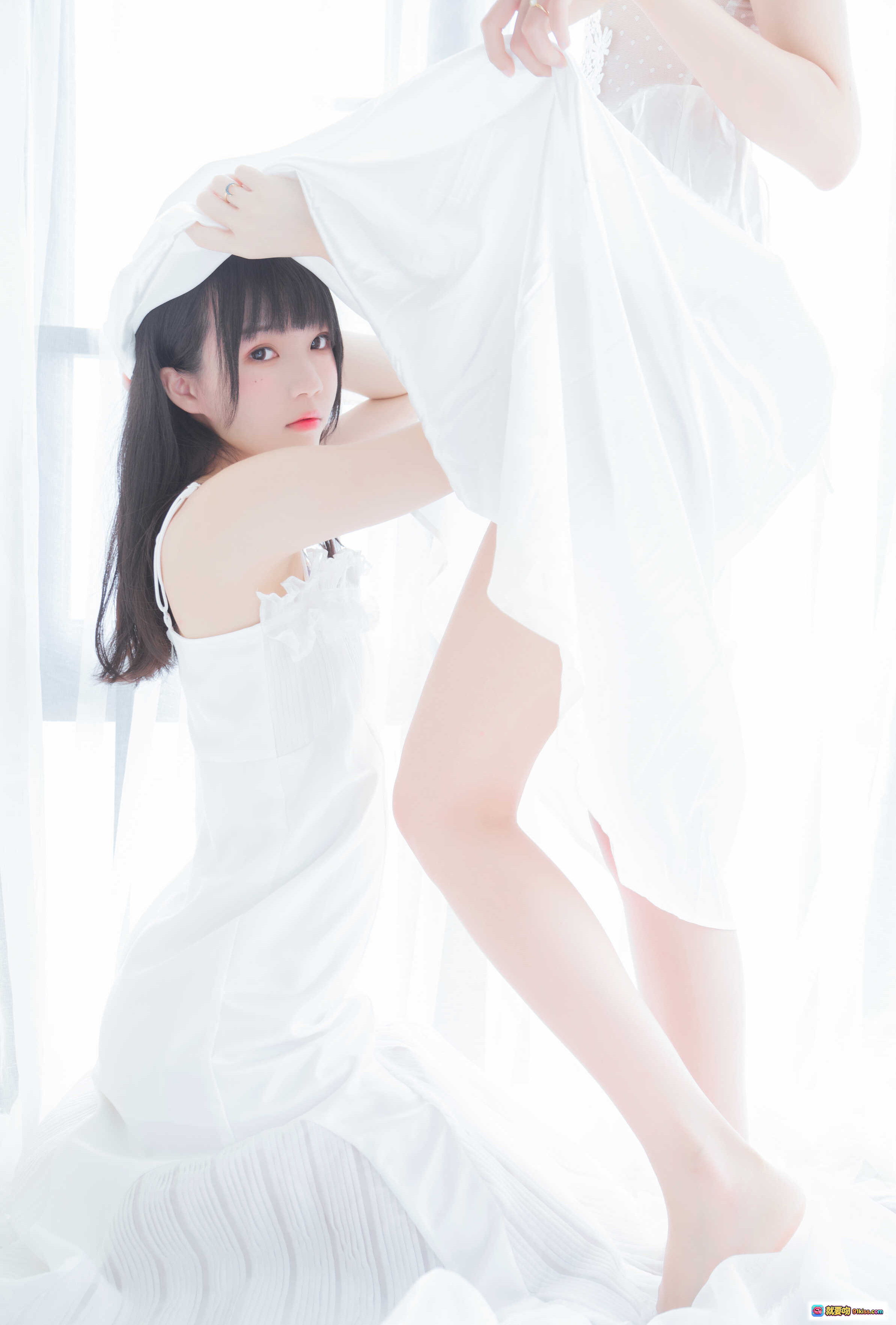 图片[4] - 桜桃喵064朝 白裙×白裙 甜美少女写真 58P高清图集 纯白蕾丝透视 轻盈纱裙 腿部特写 自然光柔美氛围 - 就要吻