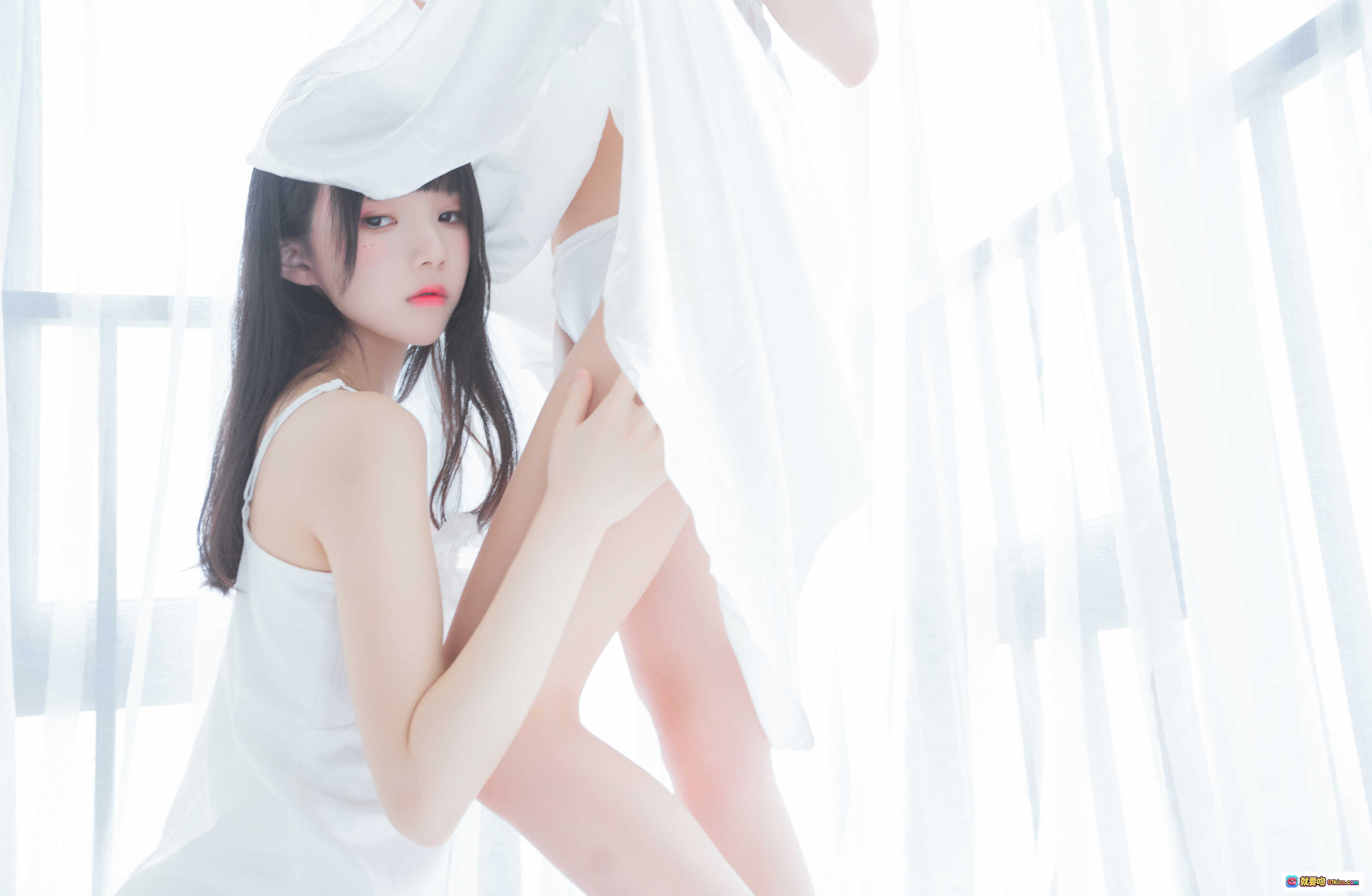 图片[9] - 桜桃喵064朝 白裙×白裙 甜美少女写真 58P高清图集 纯白蕾丝透视 轻盈纱裙 腿部特写 自然光柔美氛围 - 就要吻