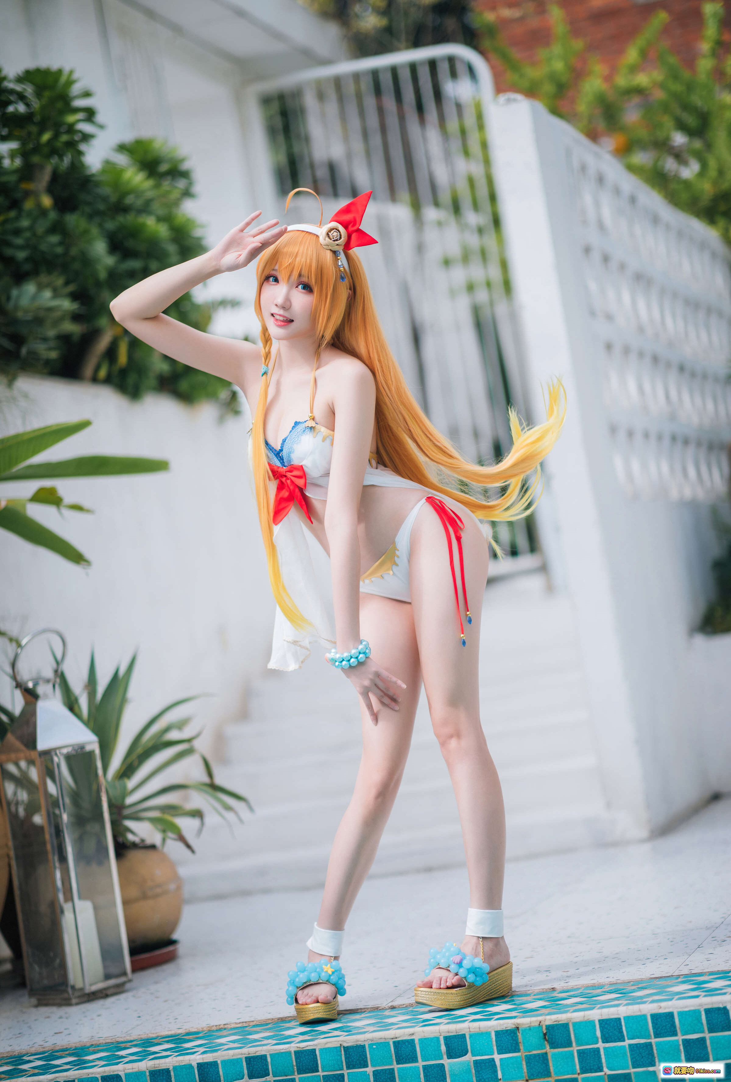 图片[10] - 瓜希酱NO.034公主连结夏日御三家cos泳池写真 金发双马尾白裙比基尼少女美腿性感清凉风 - 就要吻