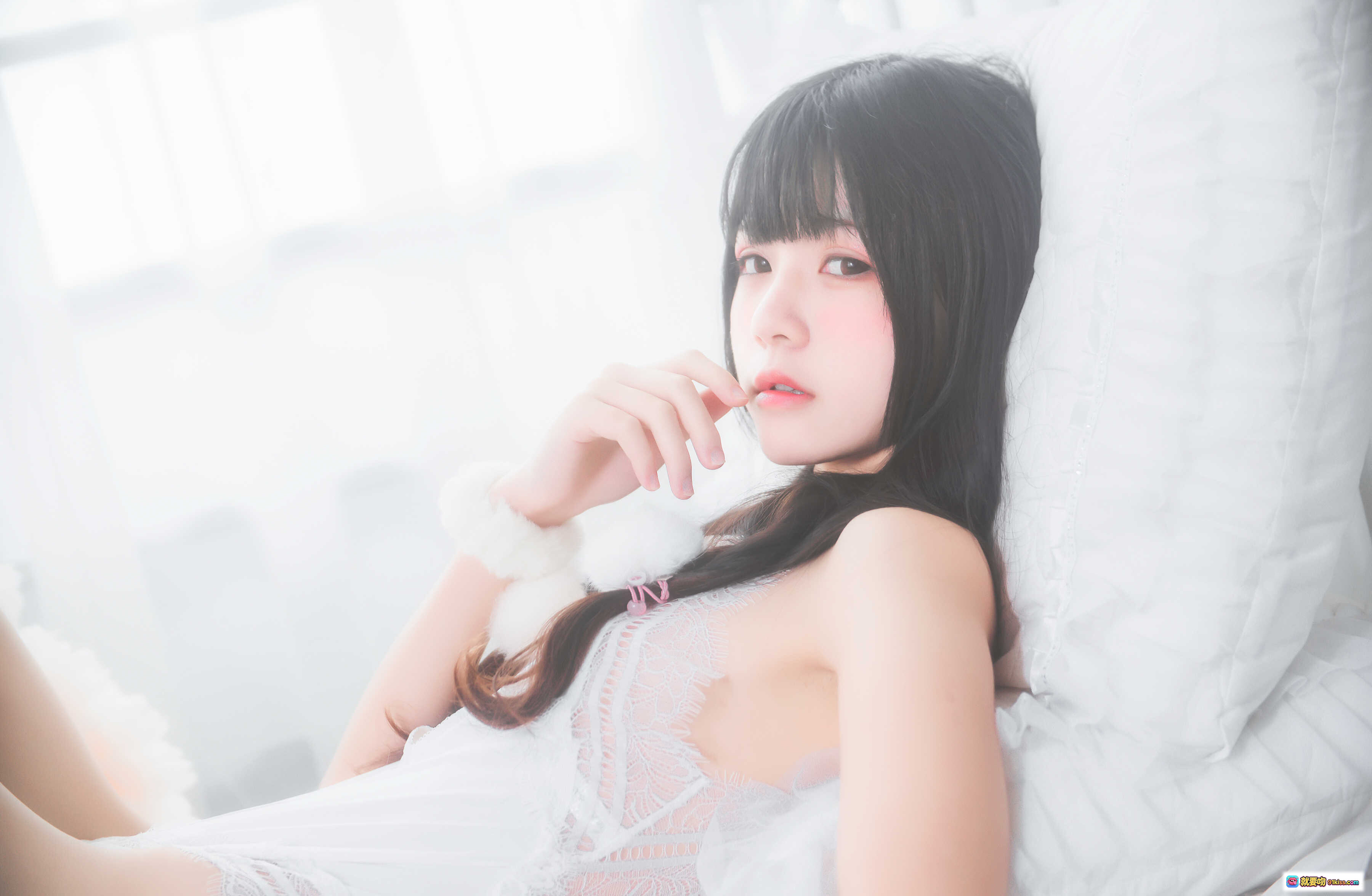 图片[3] - 桜桃喵044冬眠系列纯白私房写真 | 白色毛绒兔耳少女 | 甜美黑发日系风格 | 柔光梦幻氛围感 | 高清46P私密摄影集 - 就要吻