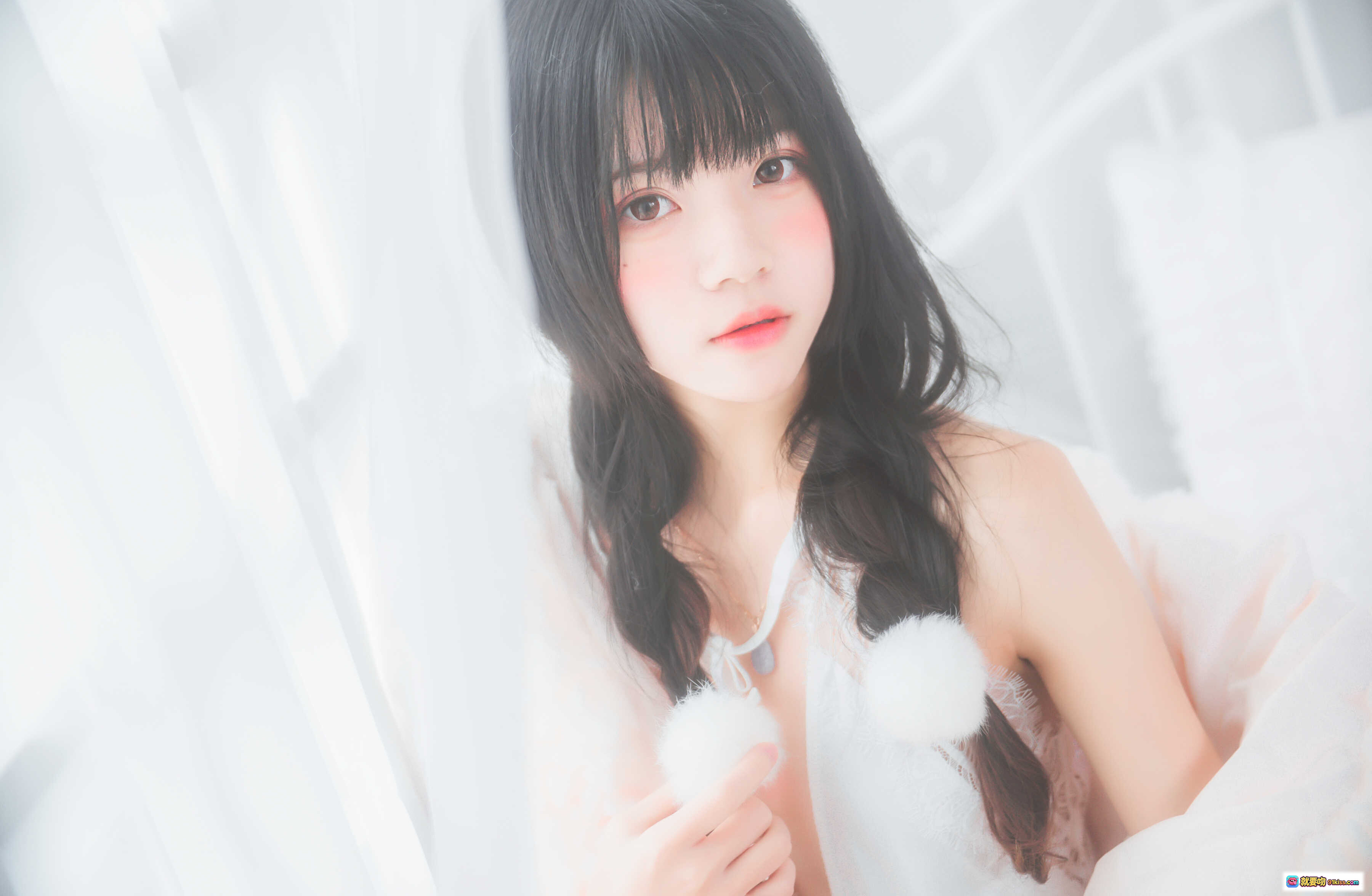 图片[4] - 桜桃喵044冬眠系列纯白私房写真 | 白色毛绒兔耳少女 | 甜美黑发日系风格 | 柔光梦幻氛围感 | 高清46P私密摄影集 - 就要吻