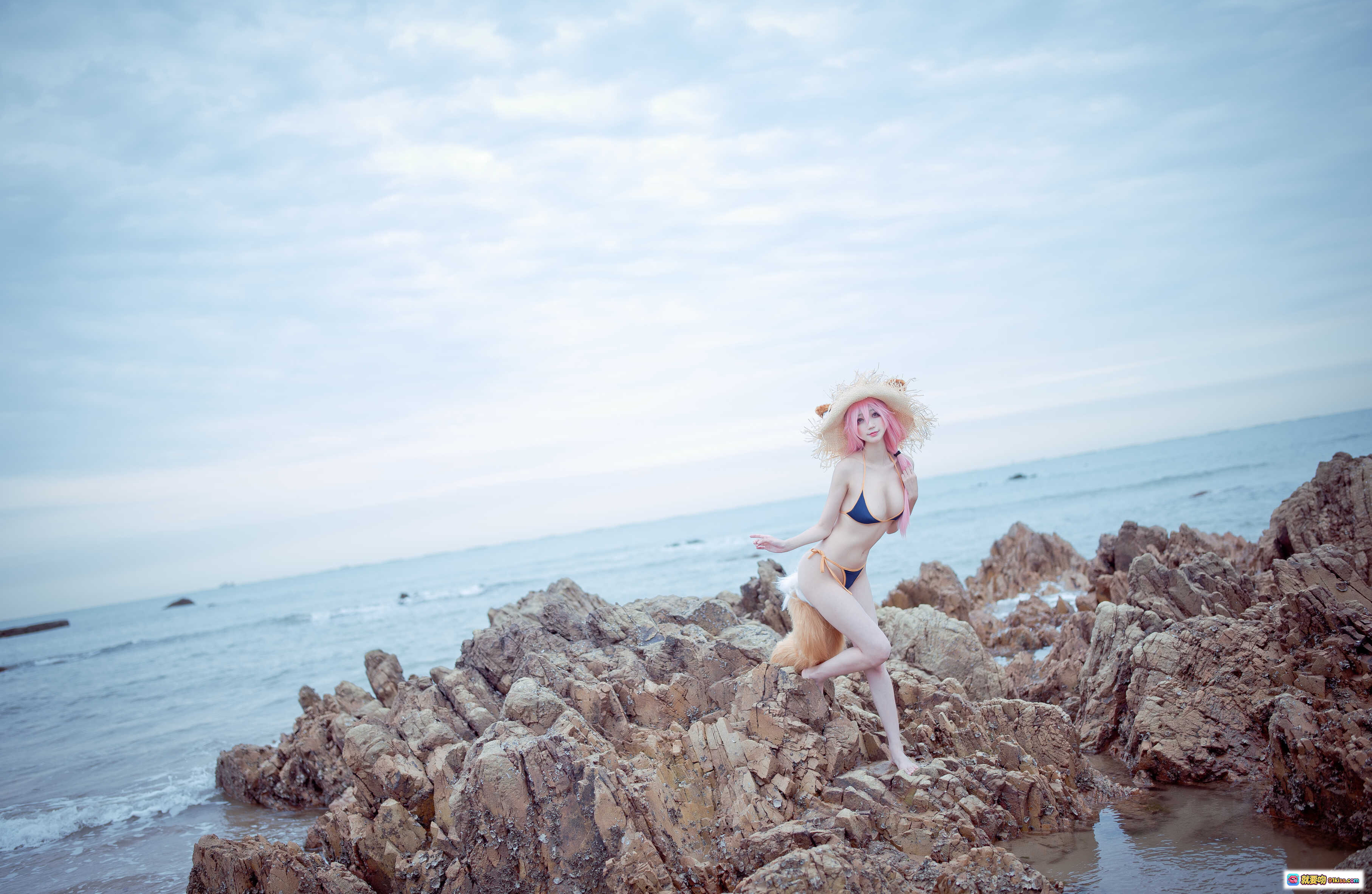 图片[5] - 周叽可爱兔兔NO.033小玉泳装海边岩石写真23P高清美图 - 就要吻