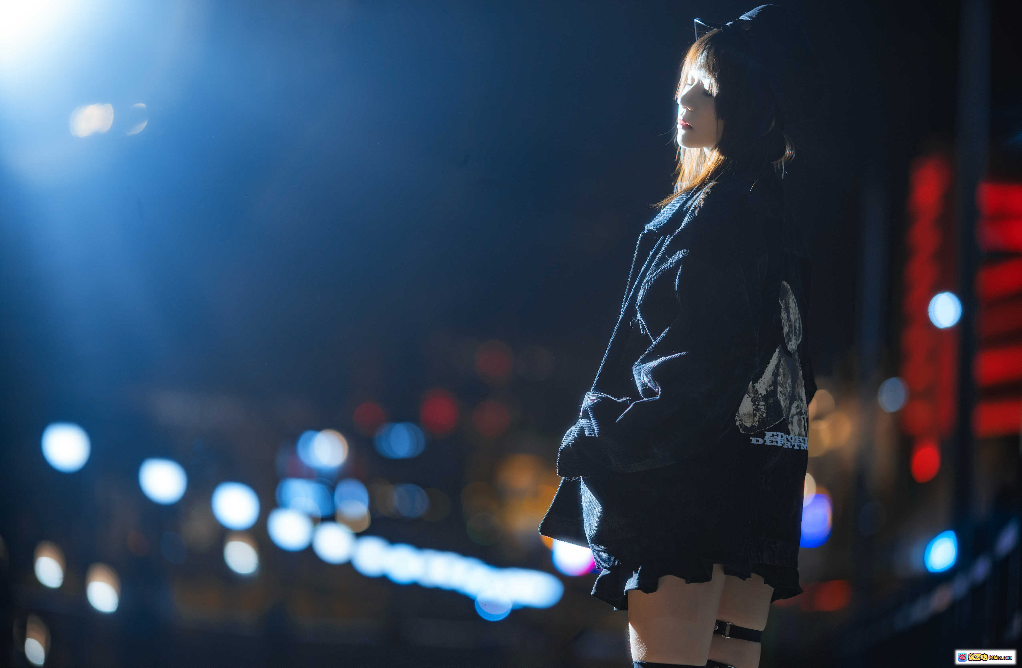 图片[10] - 桜桃喵097夜街黑丝美腿写真 | 高筒袜吊带裙街头风 | 城市夜景灯光氛围感穿搭 - 就要吻