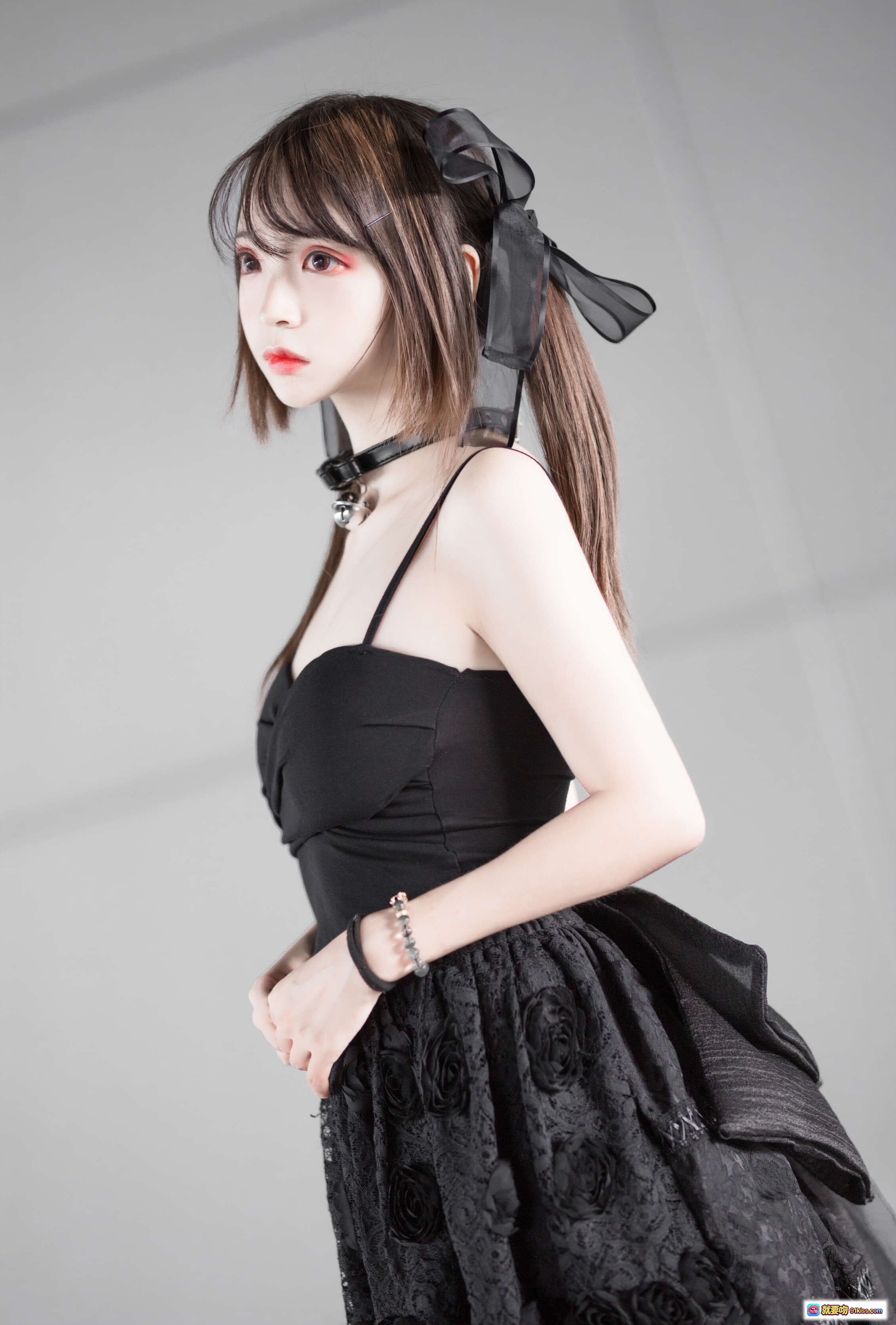 图片[4] - 疯猫ss NO.033 猫耳黑裙洛丽塔写真 猫漫展性感少女跪姿美腿高跟靴 10P高清图集 - 就要吻