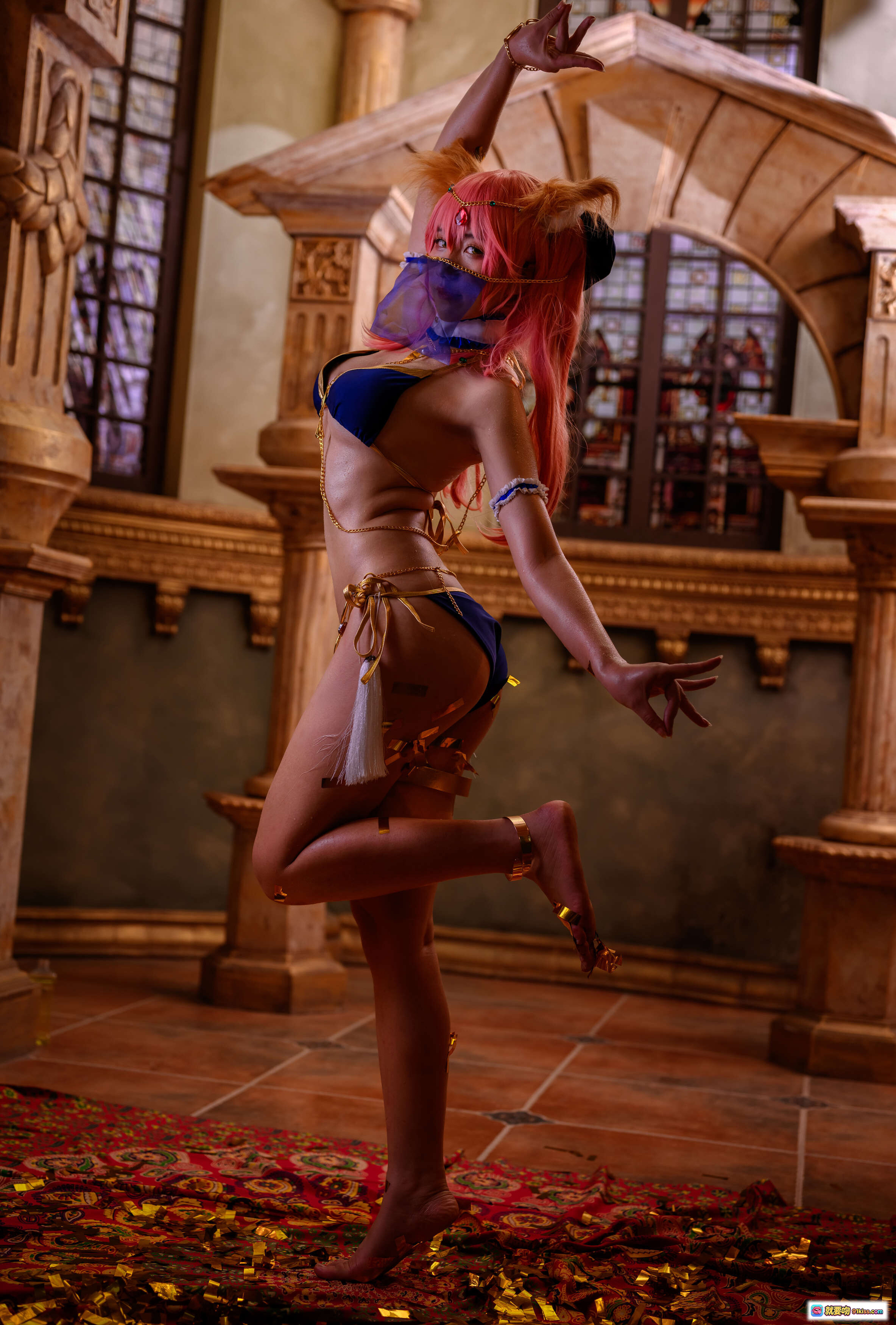 图片[4] - 九曲Jean NO.033 玉藻前Cosplay写真｜粉发狐耳蓝金战衣｜神秘面纱造型｜精致配饰细节｜22P高清图集 - 就要吻