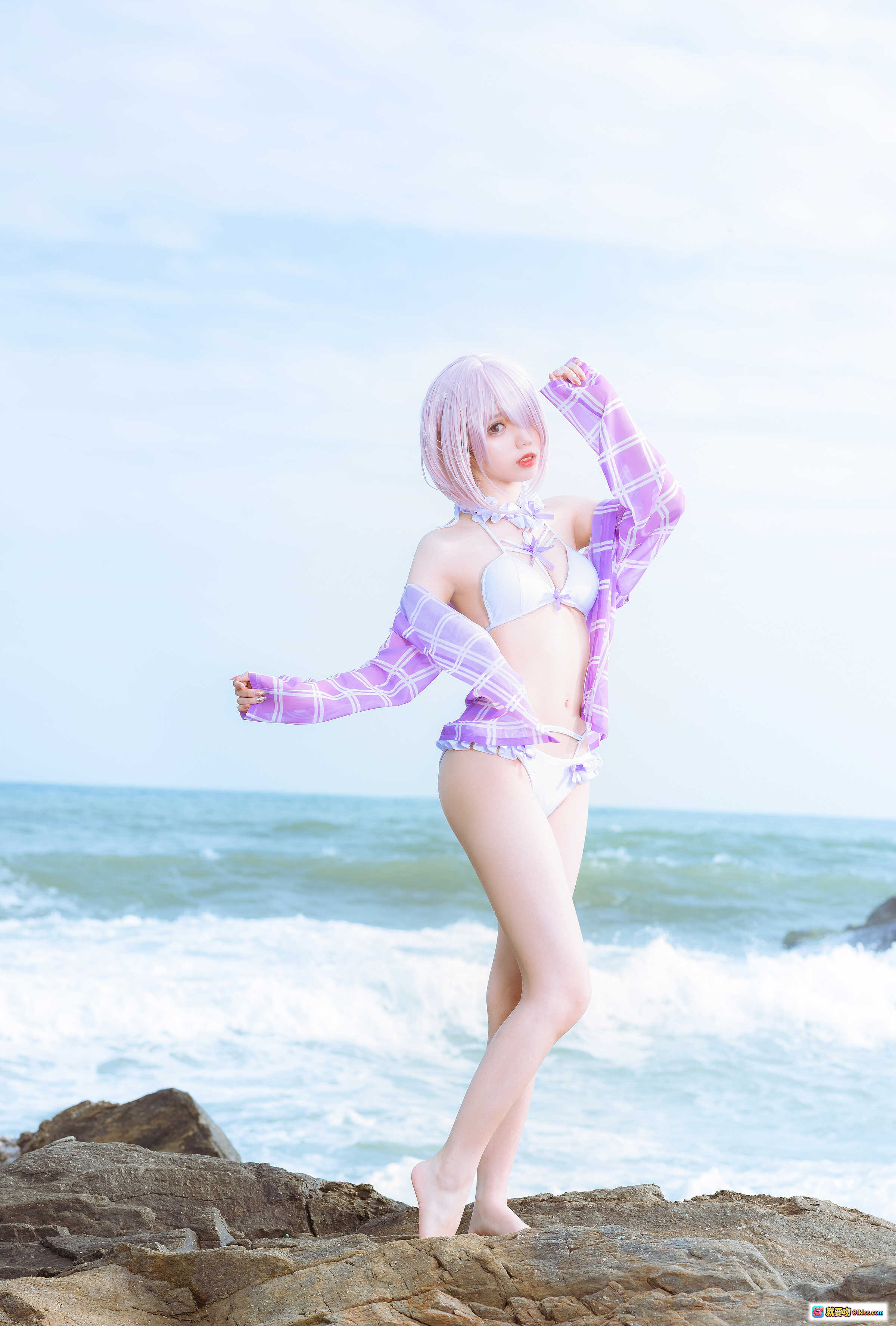图片[10] - 海边玛修cosplay写真｜果咩酱w NO.018｜紫格衬衫比基尼｜岩石海岸浪花背景｜35P高清图集 - 就要吻