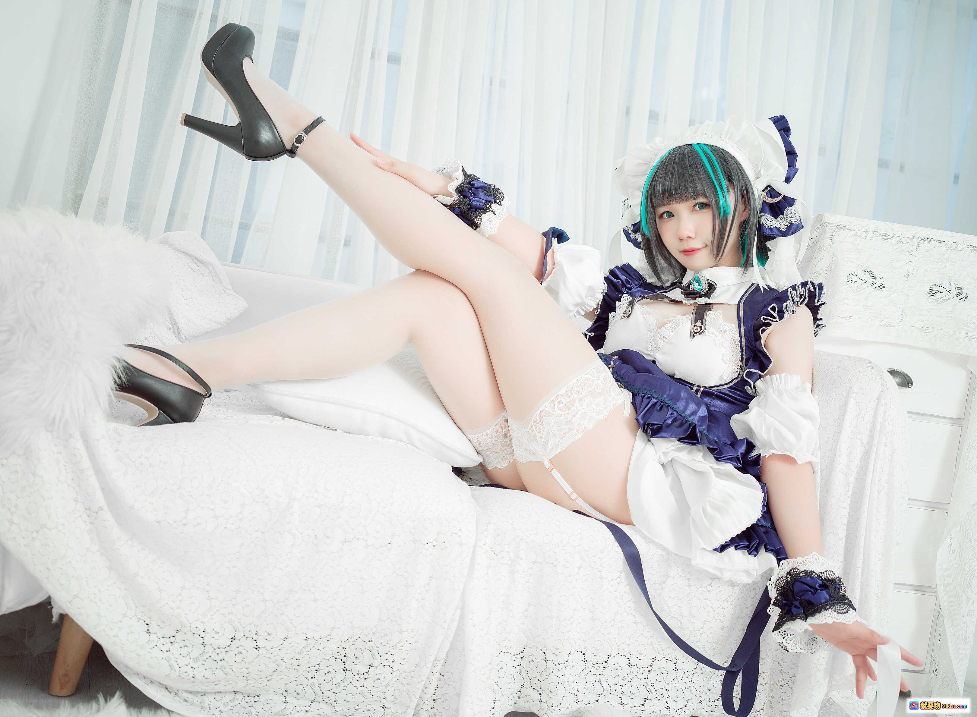 图片[3] - 麻花酱NO.019柴郡cosplay写真｜蓝白女仆装+蕾丝长袜+高跟鞋+甜美 wink 姿态｜30P高清图集 - 就要吻