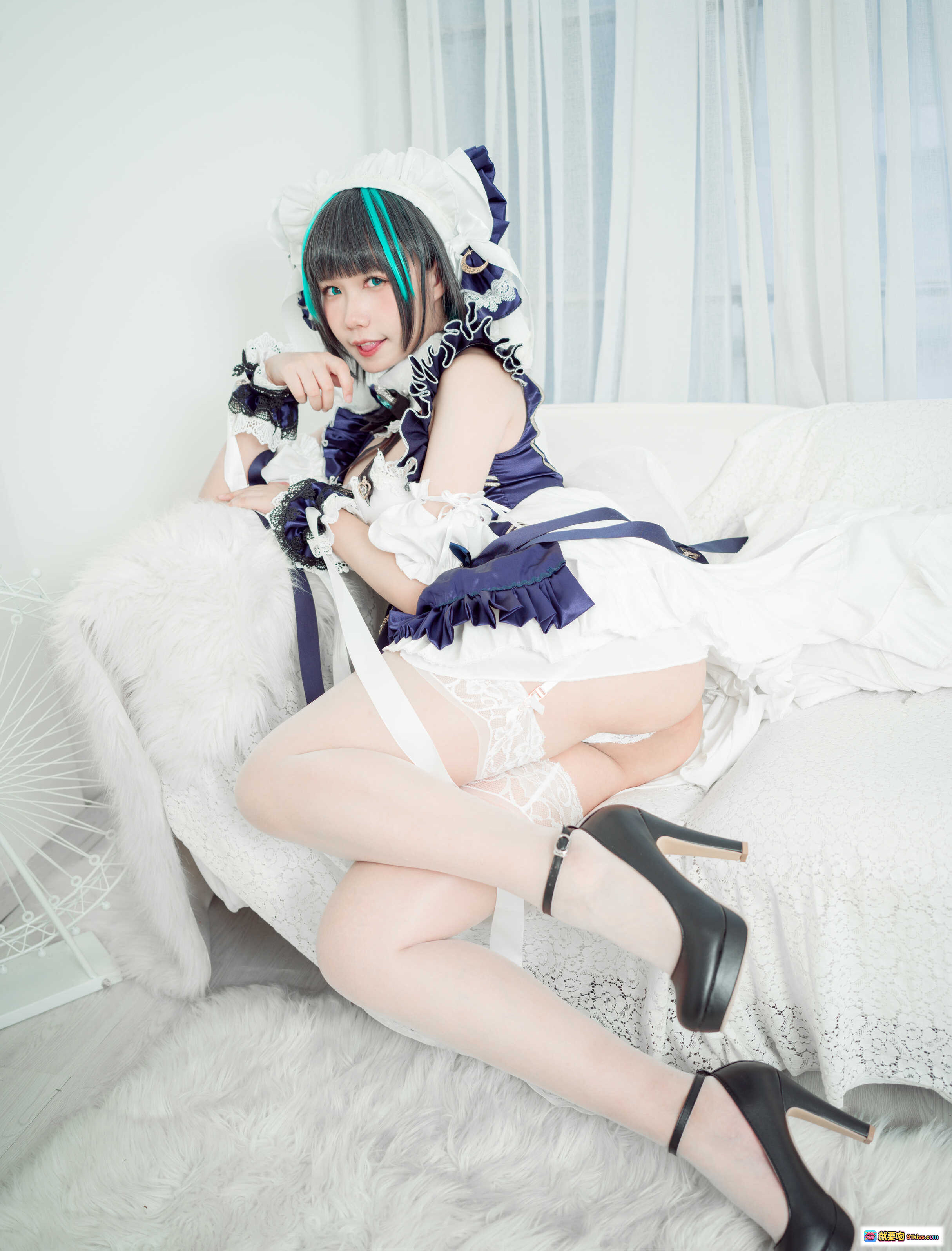 图片[6] - 麻花酱NO.019柴郡cosplay写真｜蓝白女仆装+蕾丝长袜+高跟鞋+甜美 wink 姿态｜30P高清图集 - 就要吻