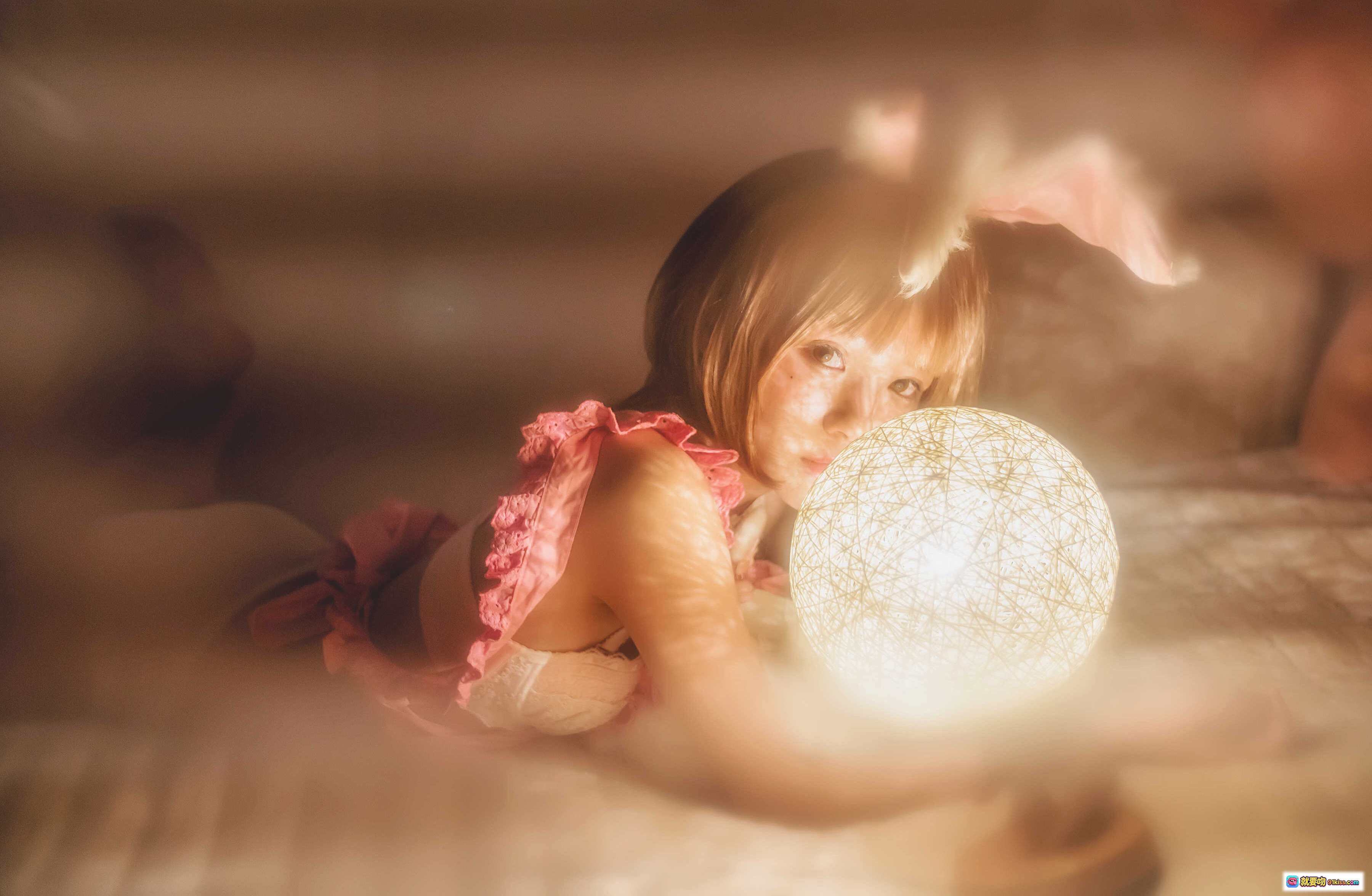 图片[2] - 桜桃喵041冬眠兔写真集49P492MB 粉色蕾丝睡衣甜美少女风温柔光影私房摄影 - 就要吻