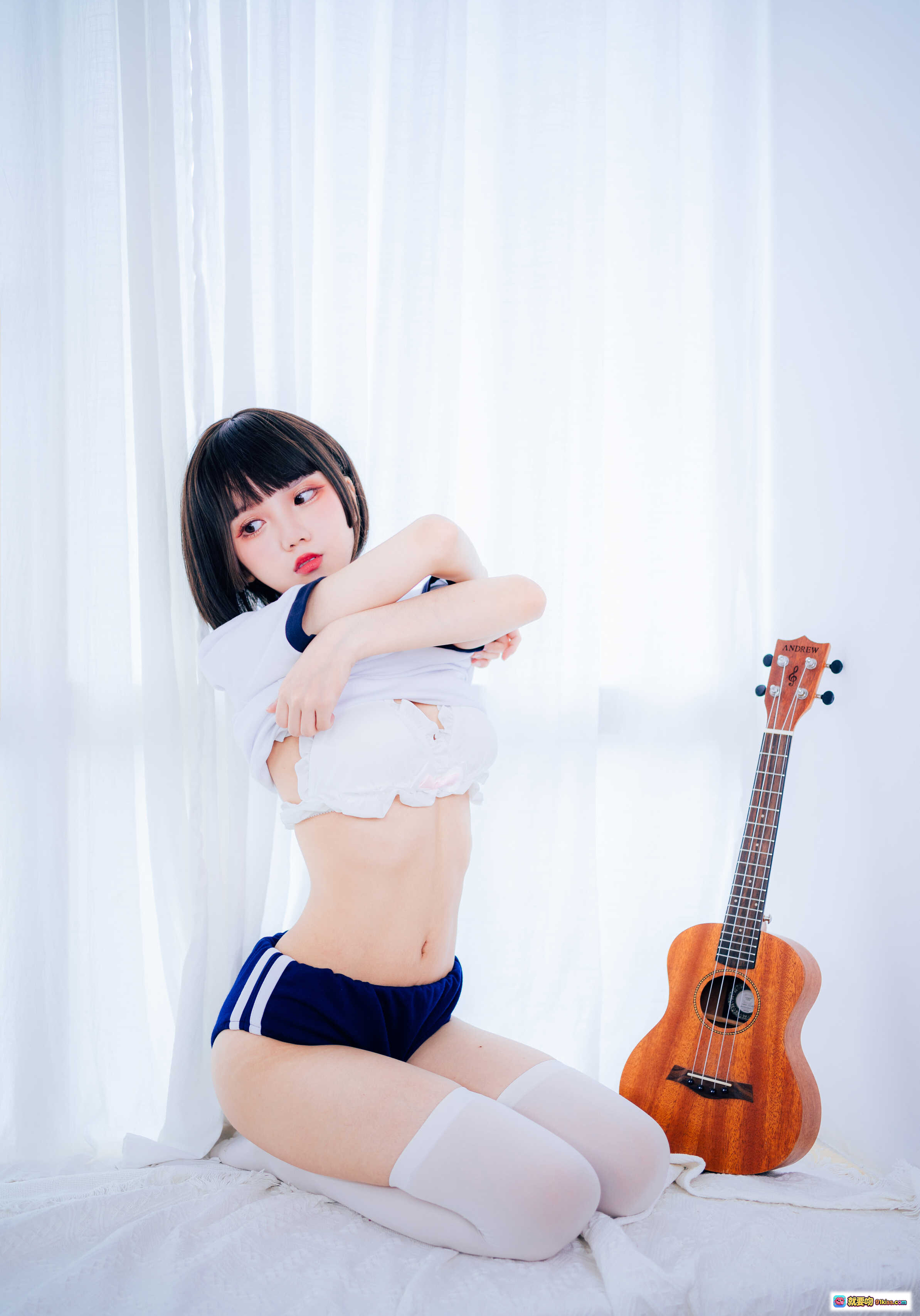 图片[7] - 果咩酱w NO.008 体操服写真 19P高清少女躺卧白床 短发白袜蓝短裤 清新窗帘背景 271MB无视频 - 就要吻