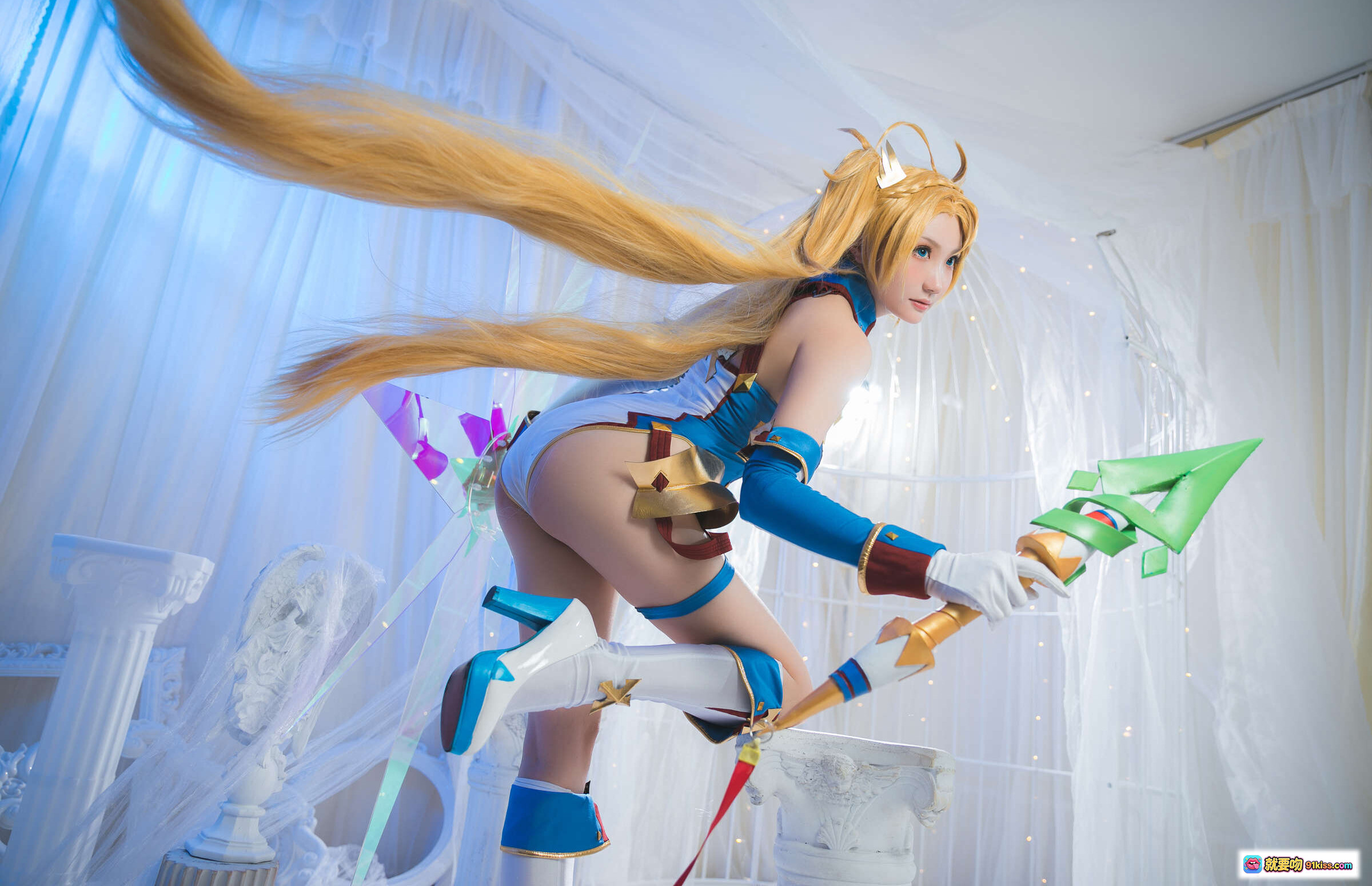 图片[6] - 瓜希酱NO.024布拉达曼特cosplay写真 | 金发双马尾 | 蓝白战衣 | 精致道具剑 | 天使背景 | 高清美图25P - 就要吻