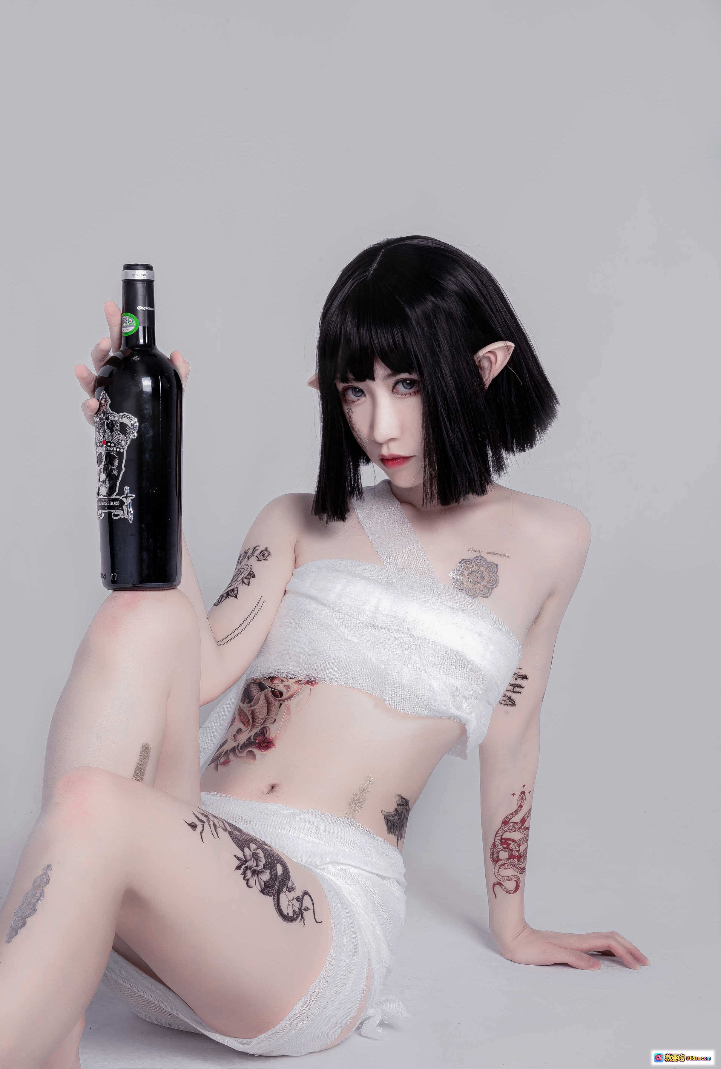 图片[4] - 阮邑_Fairy NO.003 绑带武士风写真 人体艺术纹身剑道造型 白色绷带缠绕性感美腿 41P高清图集 - 就要吻