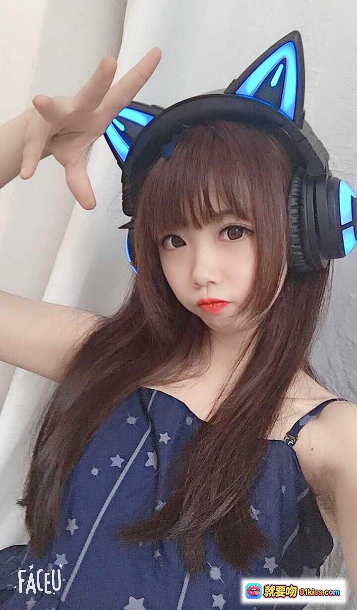 图片[2] - 雪琪SAMA NO.027 自拍足控写真 甜美猫耳耳机少女 腿部特写私房照 19P高清图集 - 就要吻