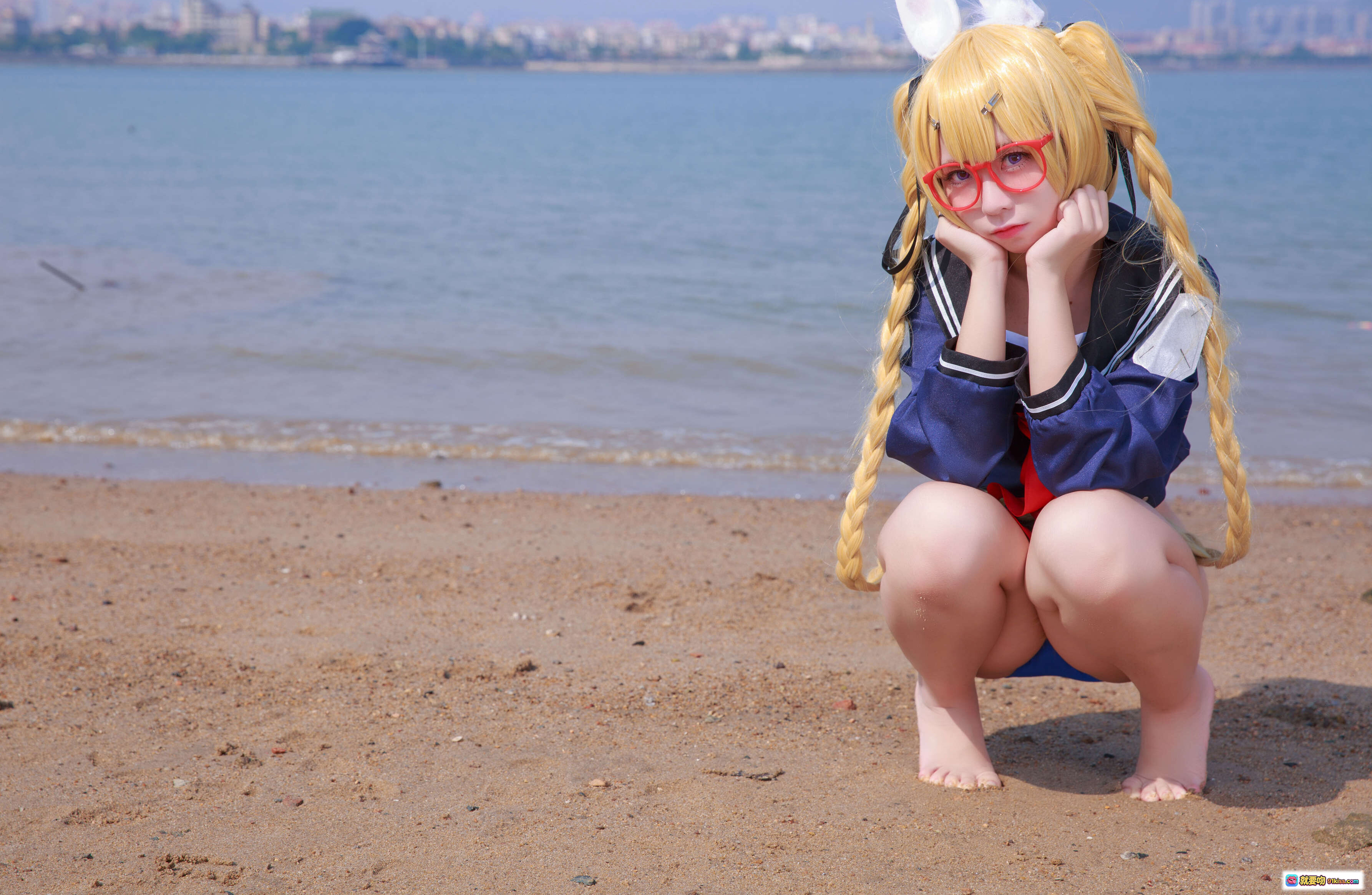图片[6] - 旋风校服cosplay海边写真 | 金发双马尾兔耳少女 | 红框眼镜蓝泳装背红书包 | G44不会受伤NO.037 - 就要吻