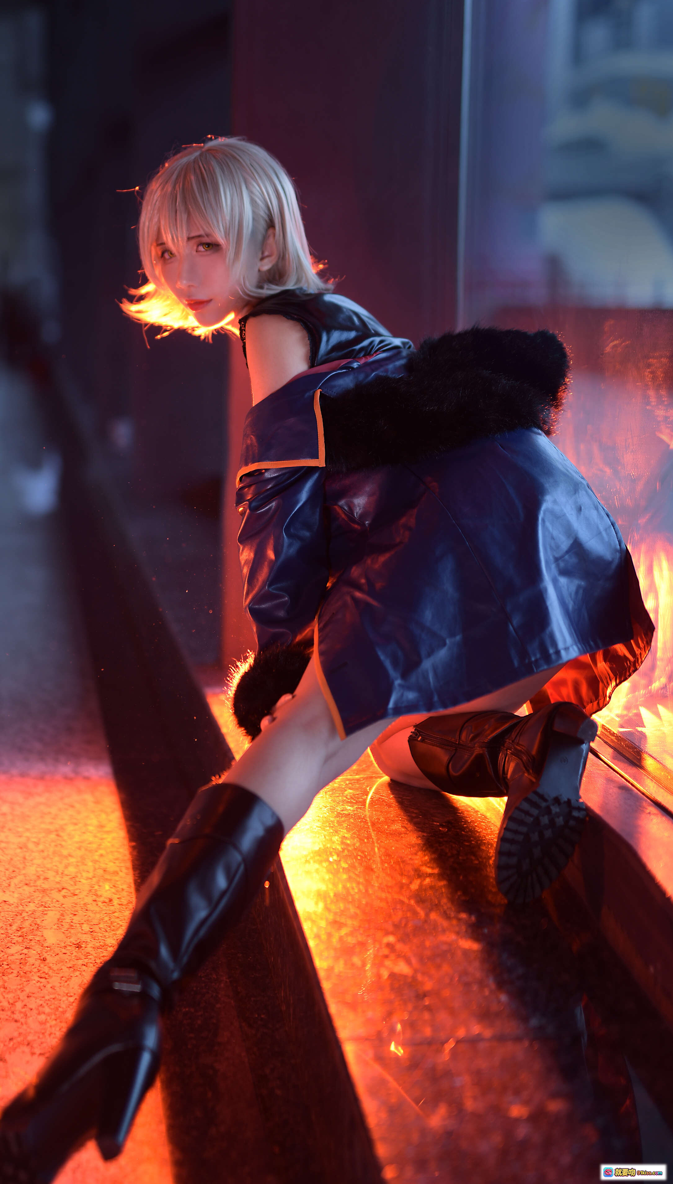 图片[5] - 九曲Jean NO.010 黑贞德 Cosplay 美女写真 20P 138MB 废墟场景 暗黑系 装甲战甲 红披风 骷髅装饰 工业风 摄影大片 - 就要吻