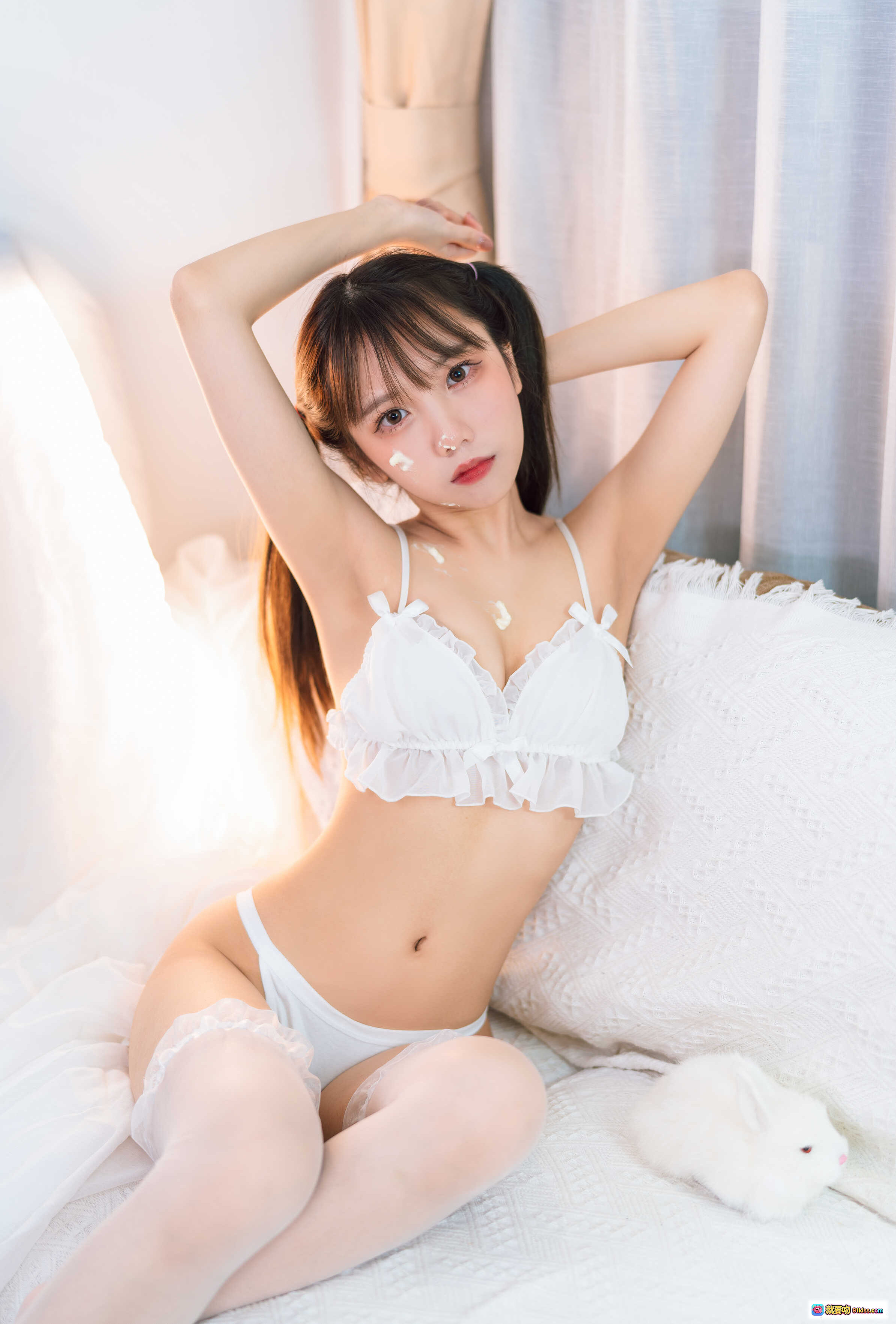 图片[10] - 果咩酱w NO.003 茶艺写真 白色蕾丝内衣 双马尾粉蝴蝶结 甜美少女风 室内私房摄影 30P高清图集 - 就要吻