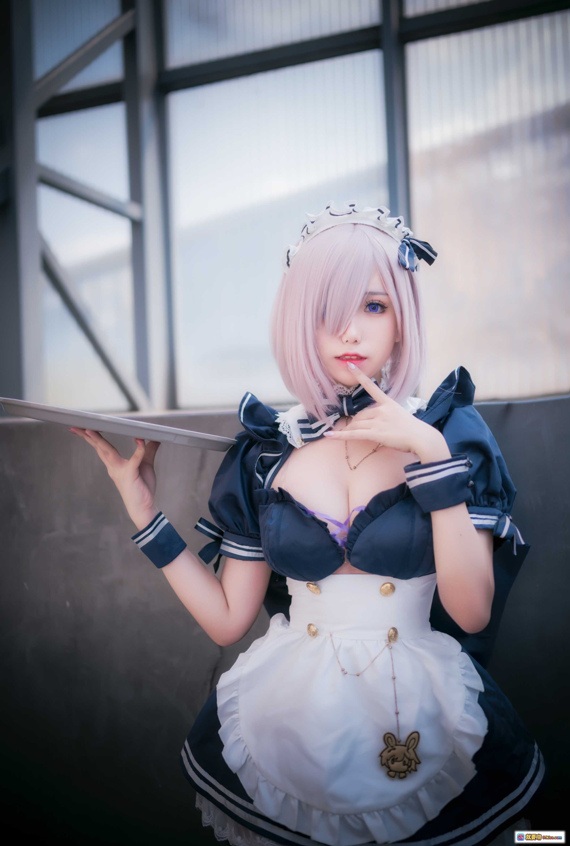 图片[9] - 芋圆侑子NO.017黑枪呆女仆自拍 Cosplay 粉发女仆装 持托盘 甜美可爱 24P高清图集 - 就要吻