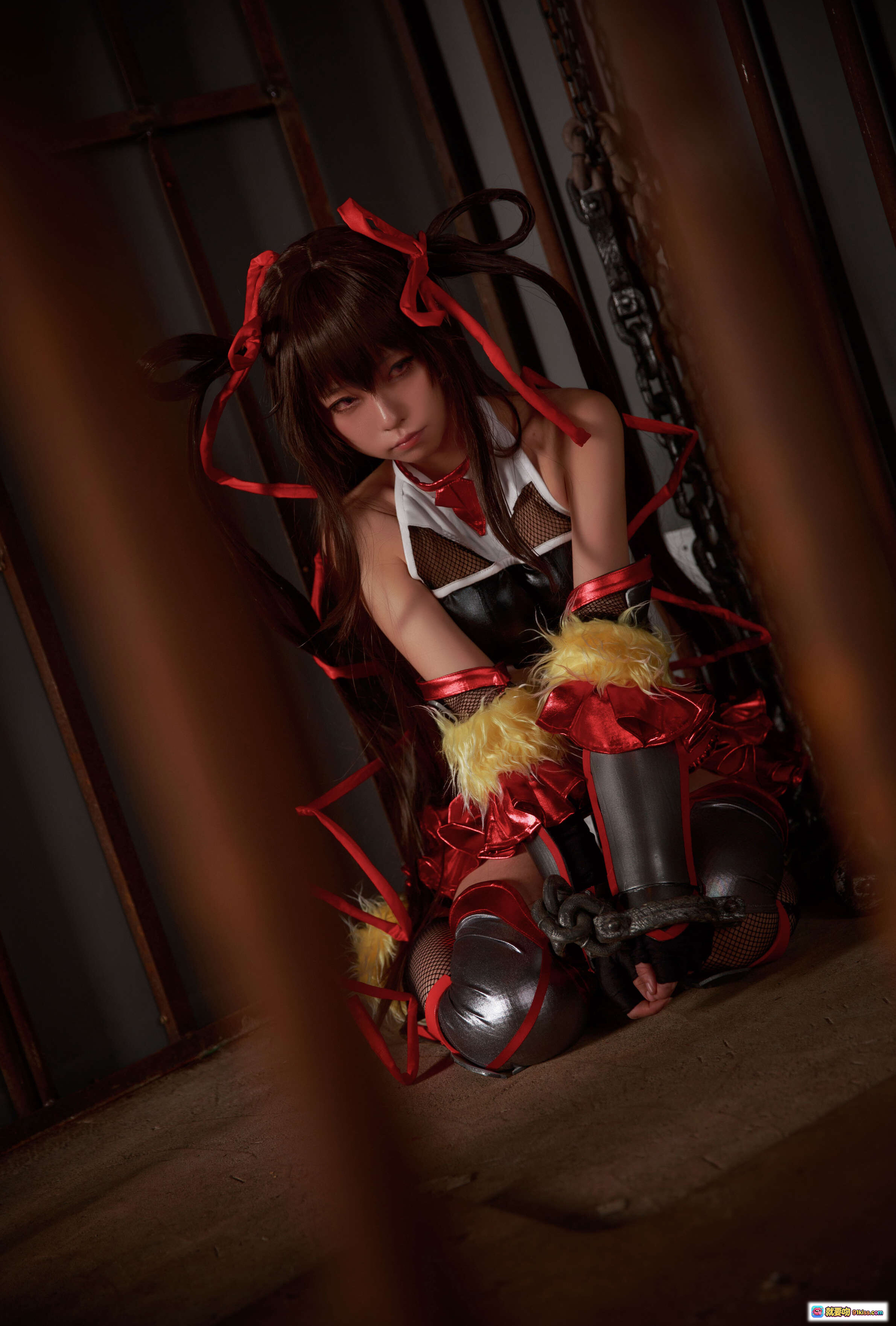 图片[4] - G44不会受伤 NO.005 对魔忍雪风 Cosplay写真 16P 47MB 红黑战衣 双枪造型 废墟楼梯场景 高清美图 - 就要吻