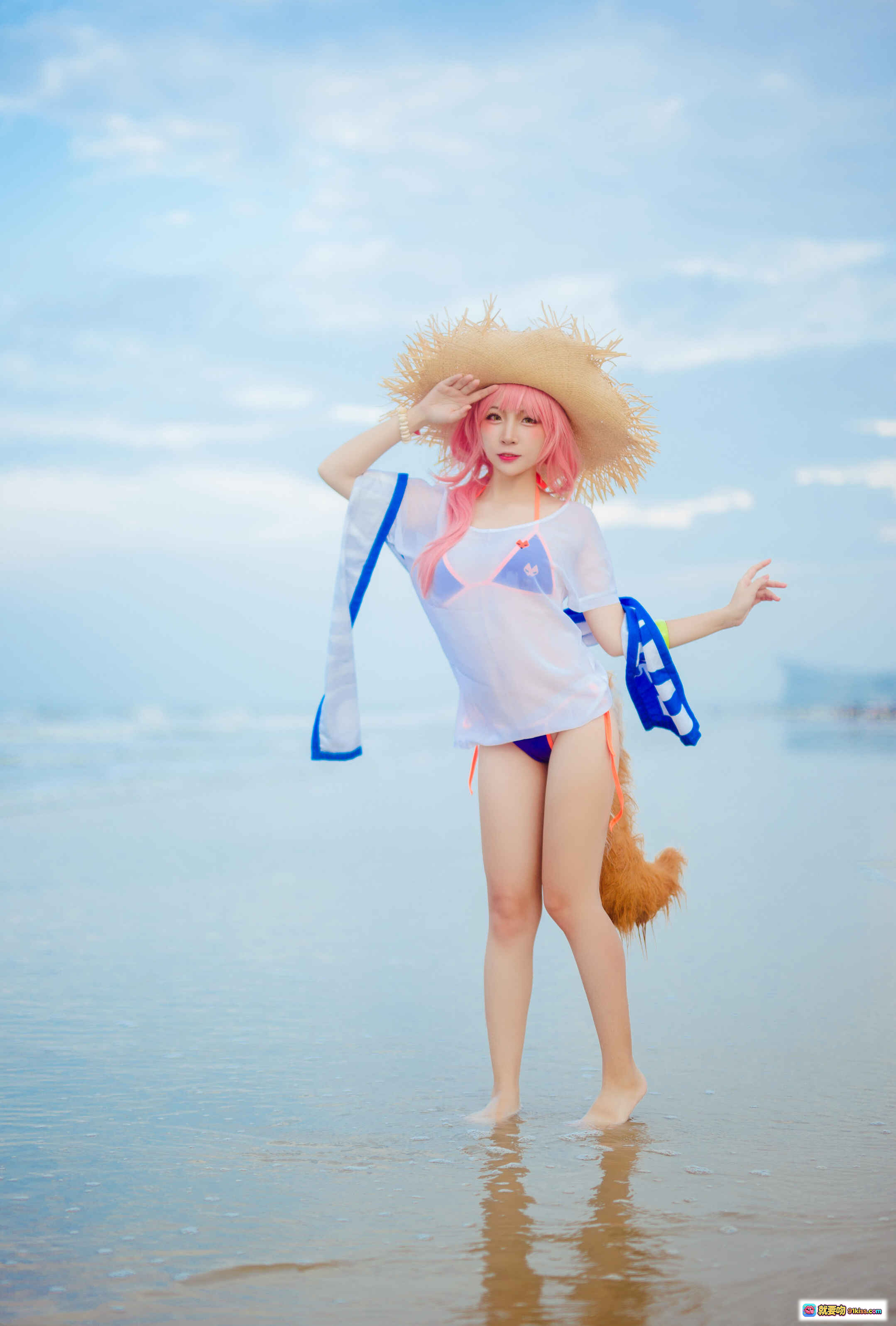 图片[4] - 二佐Nisa NO.097 玉藻前泳装Cosplay 海滩粉色长发草帽白蓝泳衣写真 30P高清图集 - 就要吻