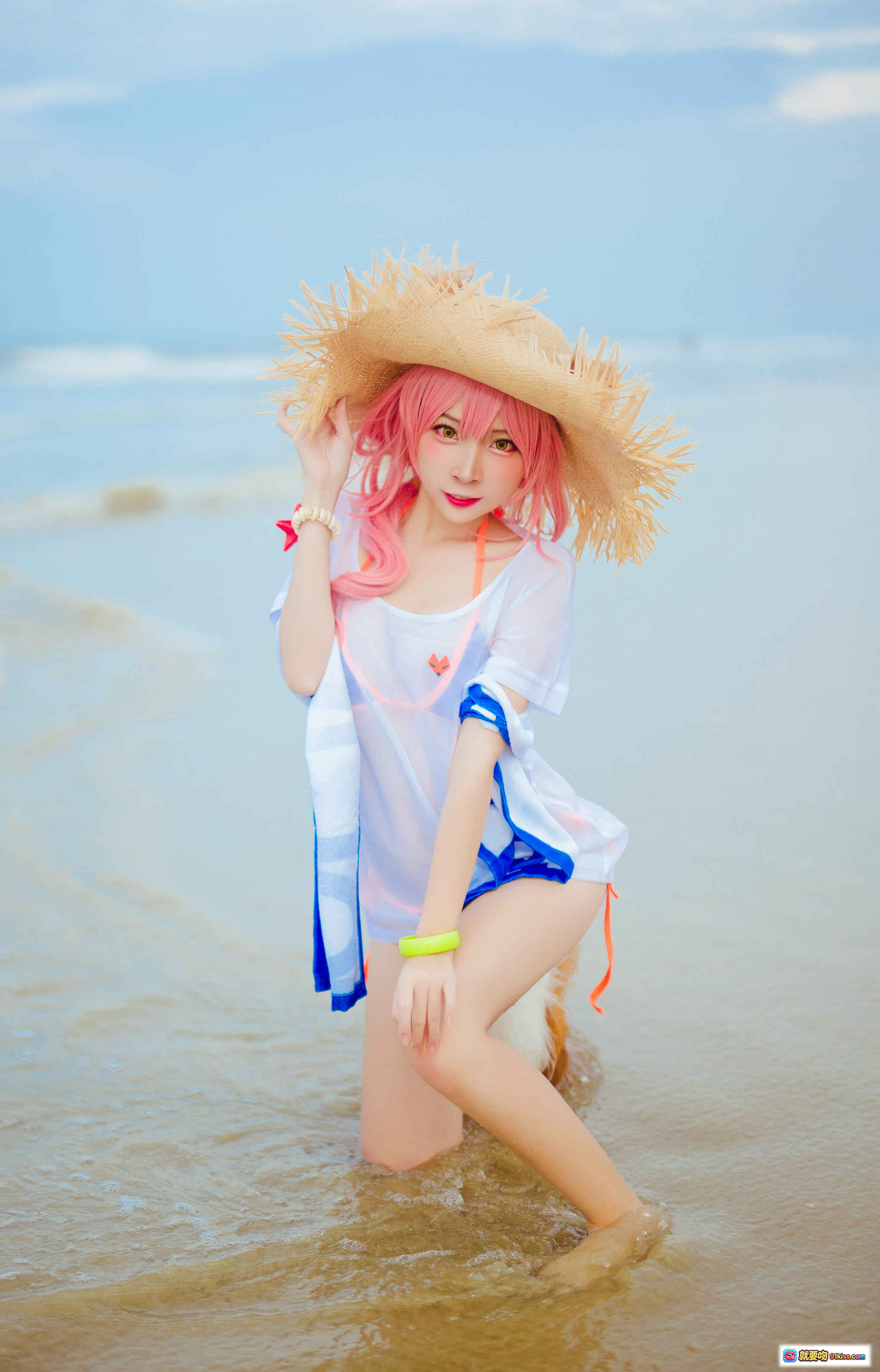 图片[10] - 二佐Nisa NO.097 玉藻前泳装Cosplay 海滩粉色长发草帽白蓝泳衣写真 30P高清图集 - 就要吻