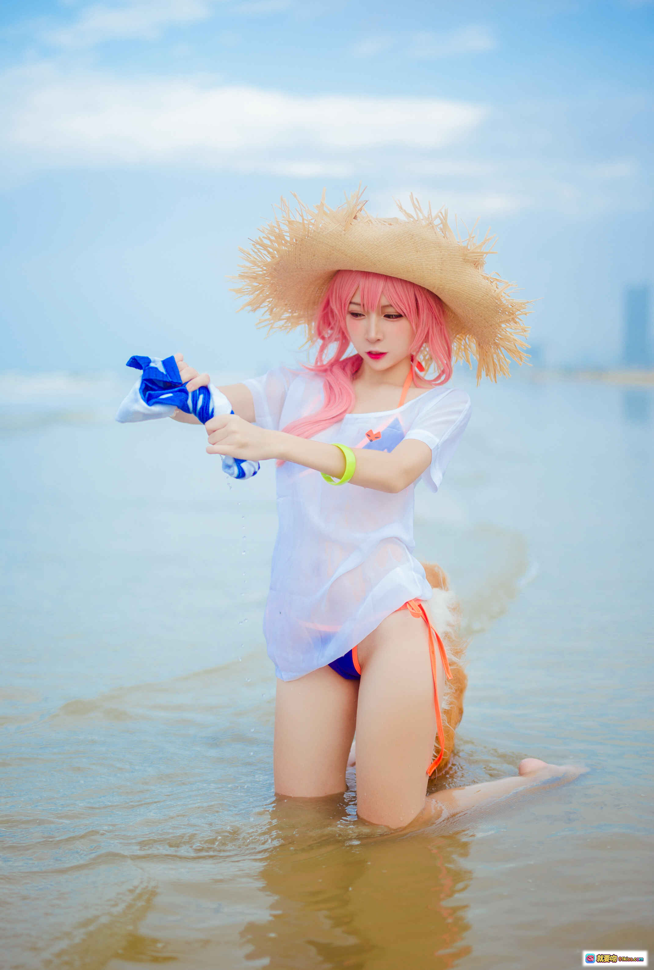 图片[8] - 二佐Nisa NO.097 玉藻前泳装Cosplay 海滩粉色长发草帽白蓝泳衣写真 30P高清图集 - 就要吻
