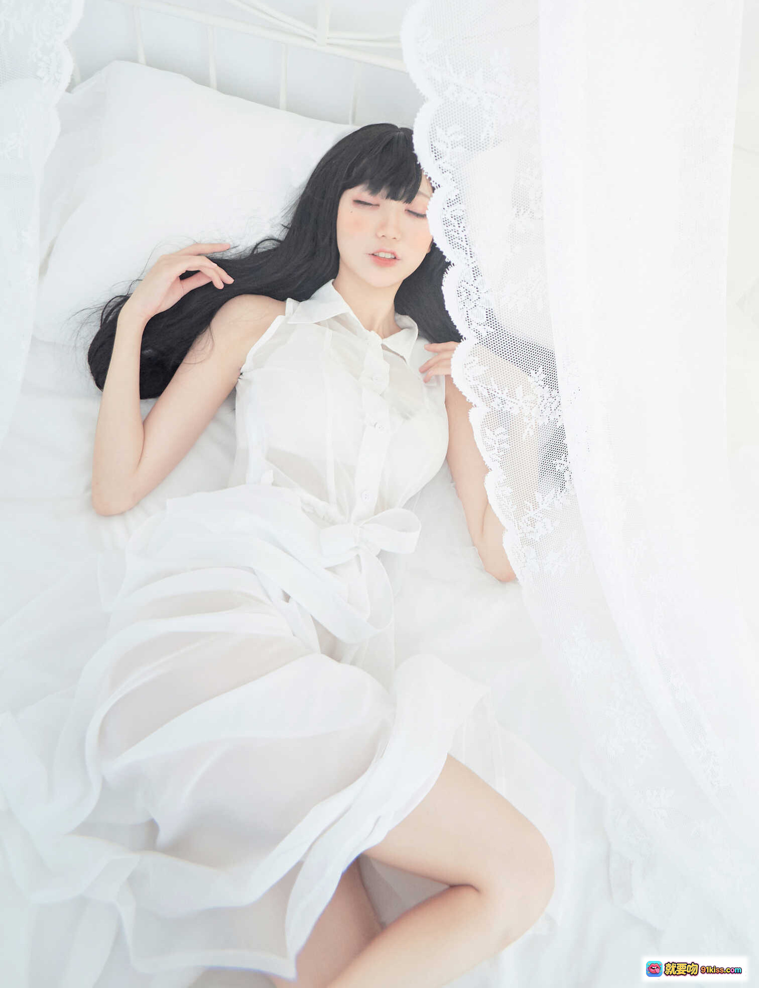 图片[8] - 周叽可爱兔兔NO.018恶魔姐姐白裙写真 甜美黑发少女纯欲风床照 清新唯美氛围感私房摄影 - 就要吻