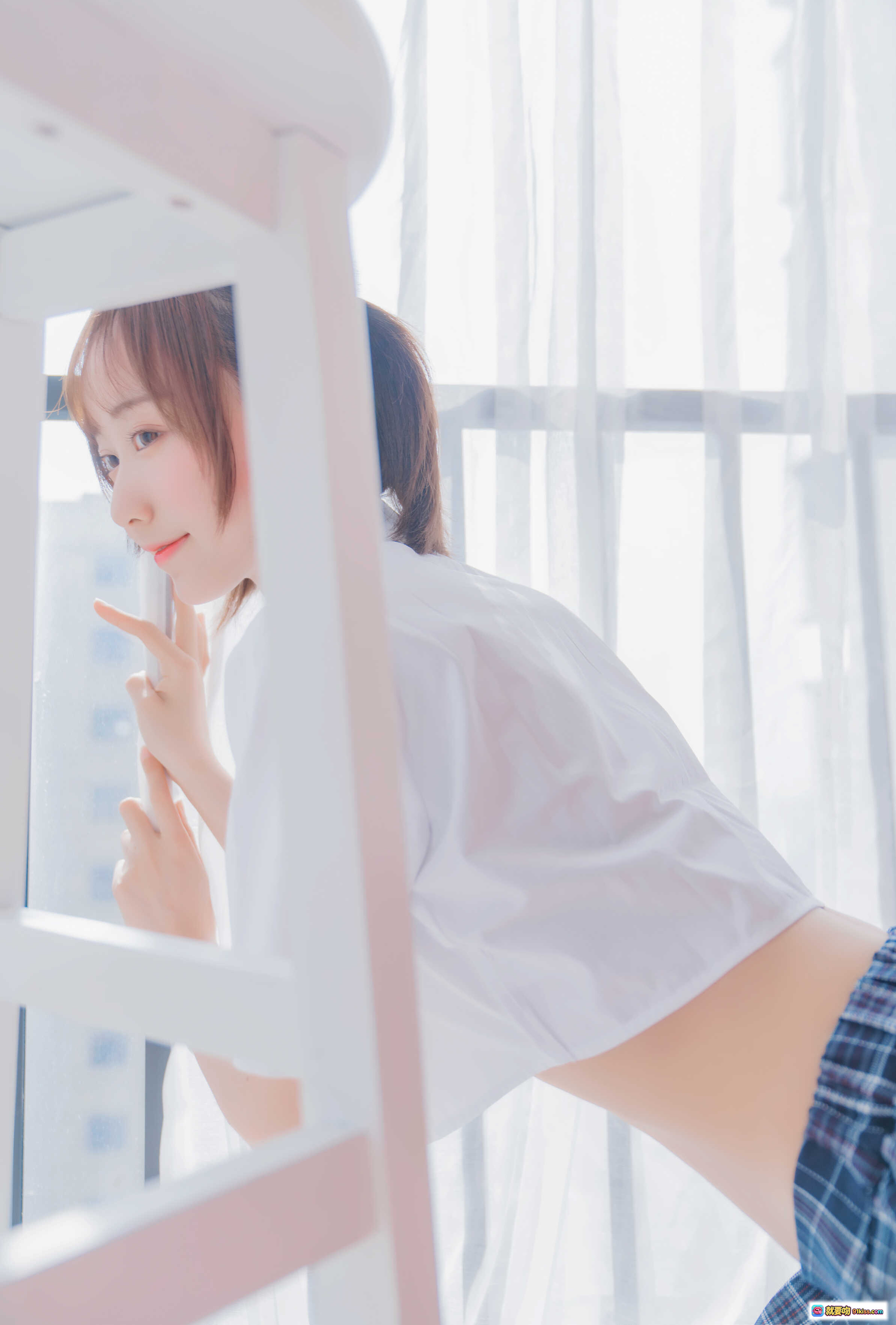 图片[9] - 木绵绵OwO NO.060 怀中猫写真 68P高清蓝格裙少女萌宠互动甜美日系风 - 就要吻