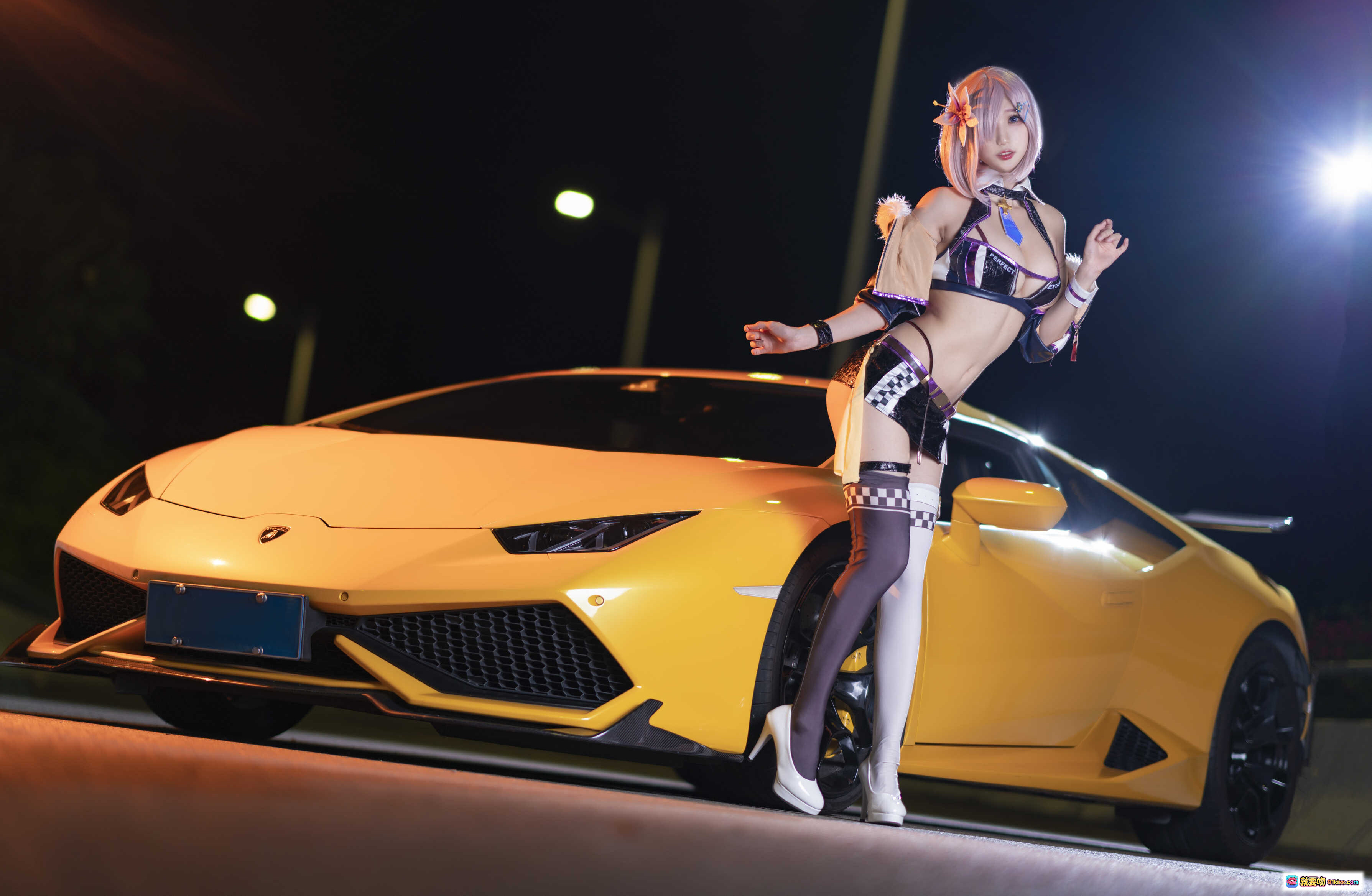 图片[5] - 周叽可爱兔兔NO.006玛修赛车Cosplay写真｜粉发少女持旗黄跑车前性感出镜｜21P高清图集 - 就要吻