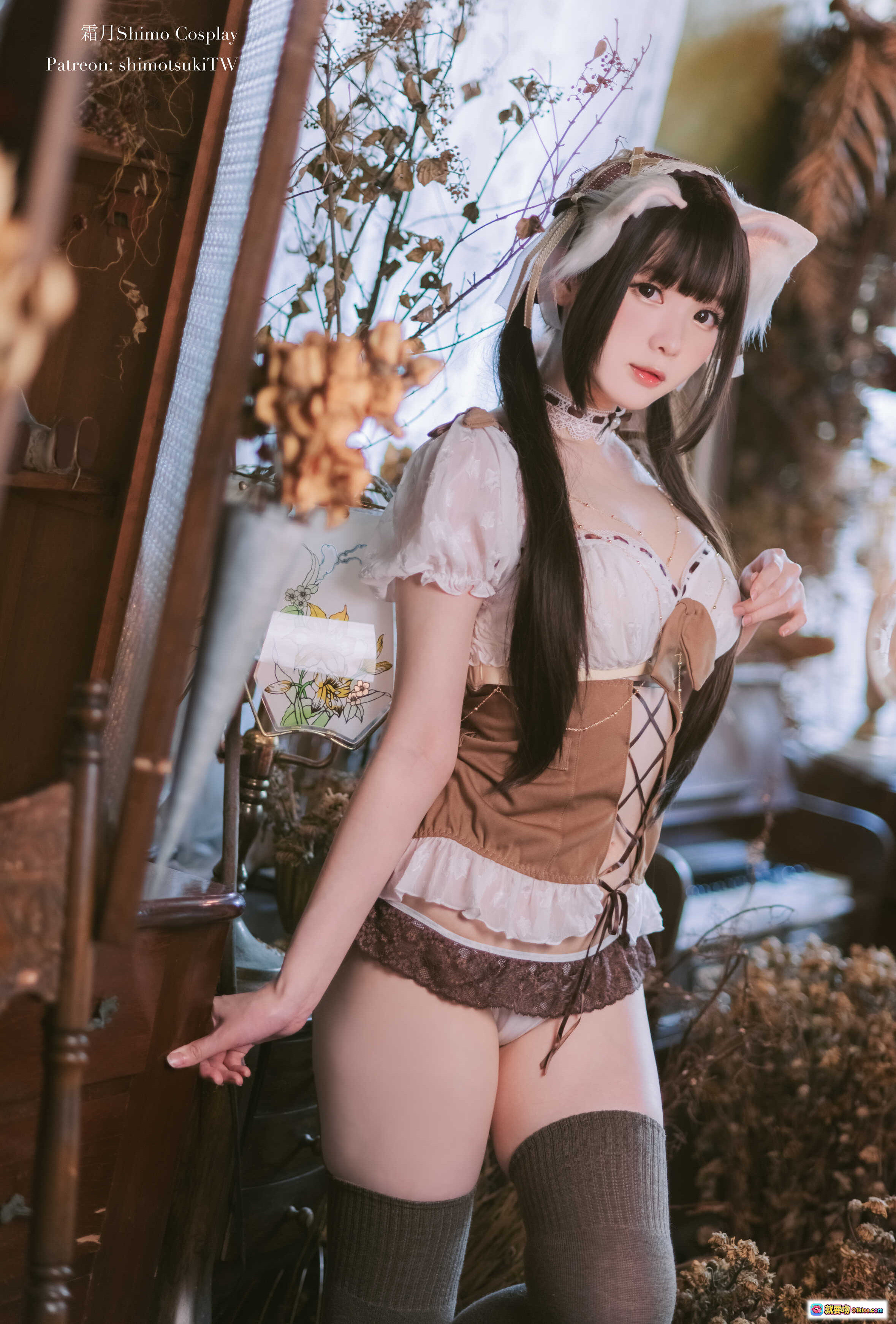 图片[5] - 霜月Shimo Cosplay私房写真｜复古钢琴×干花环绕｜日系少女风｜温柔治愈系穿搭｜NO.016私服3系列 - 就要吻