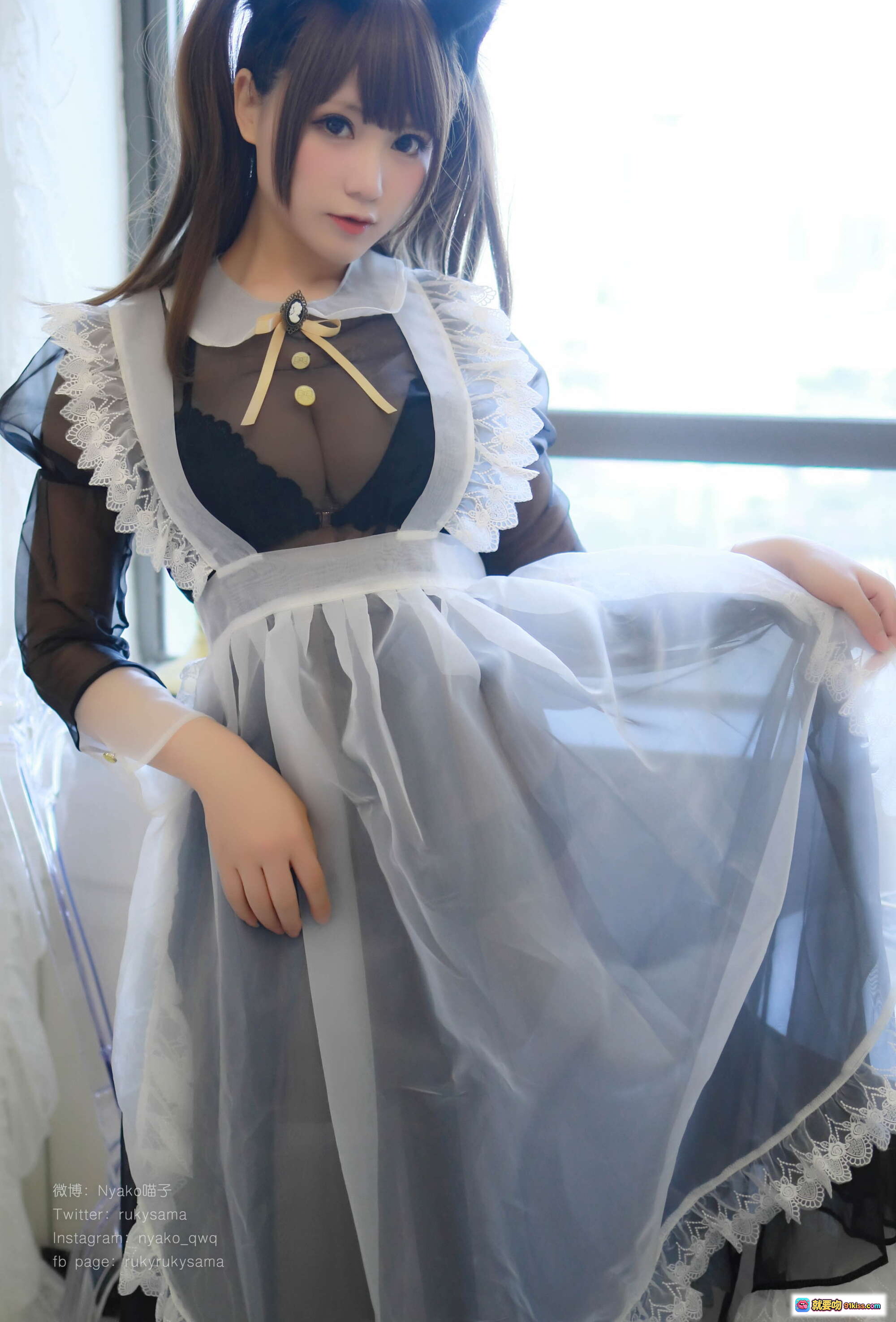 图片[10] - 疯猫SS NO.015 透明女仆装性感写真 50P高清图集 黑色蕾丝透视制服 白色围裙美臀特写 室内窗边私房摄影 - 就要吻