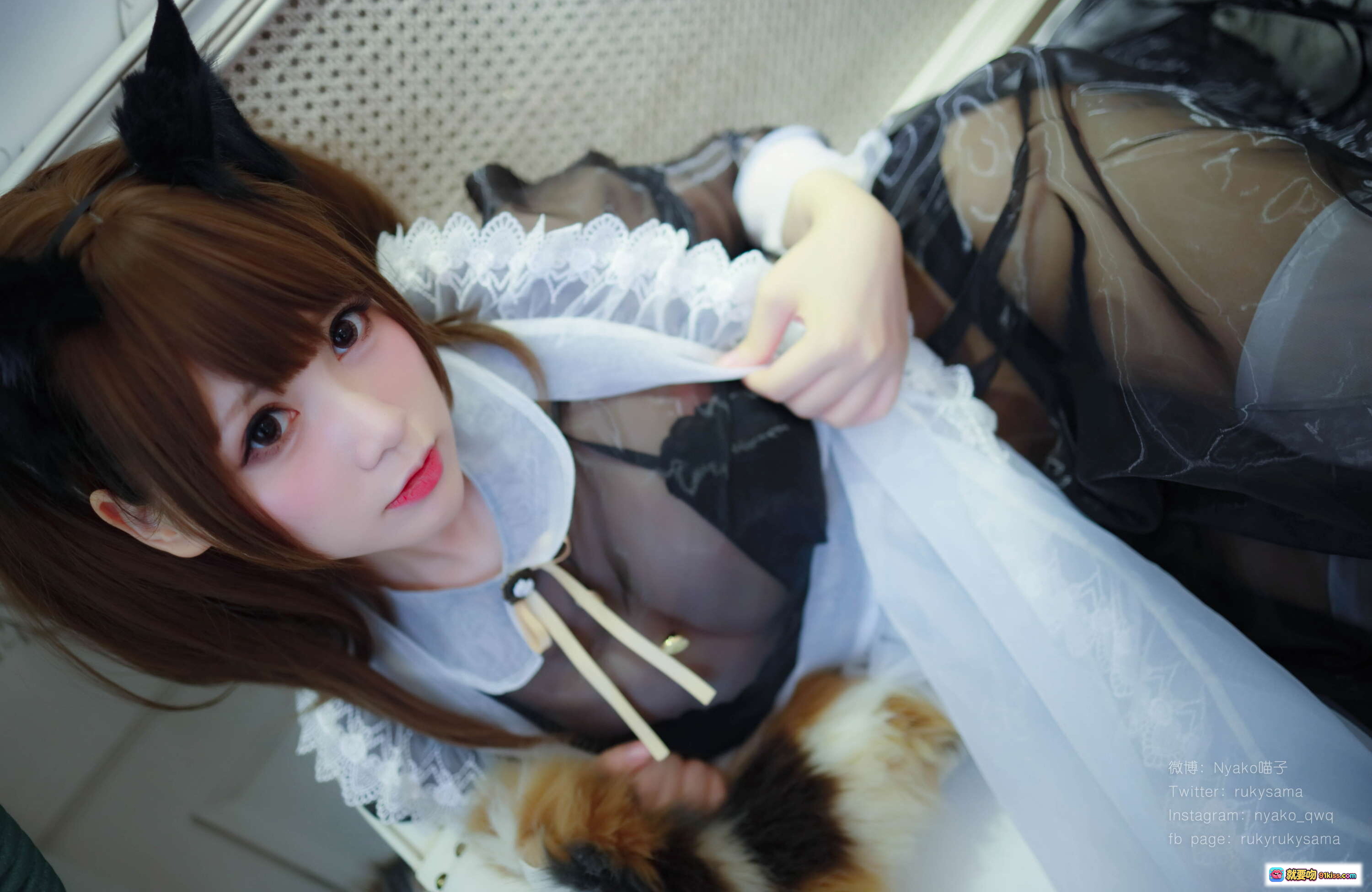 图片[5] - 疯猫SS NO.015 透明女仆装性感写真 50P高清图集 黑色蕾丝透视制服 白色围裙美臀特写 室内窗边私房摄影 - 就要吻