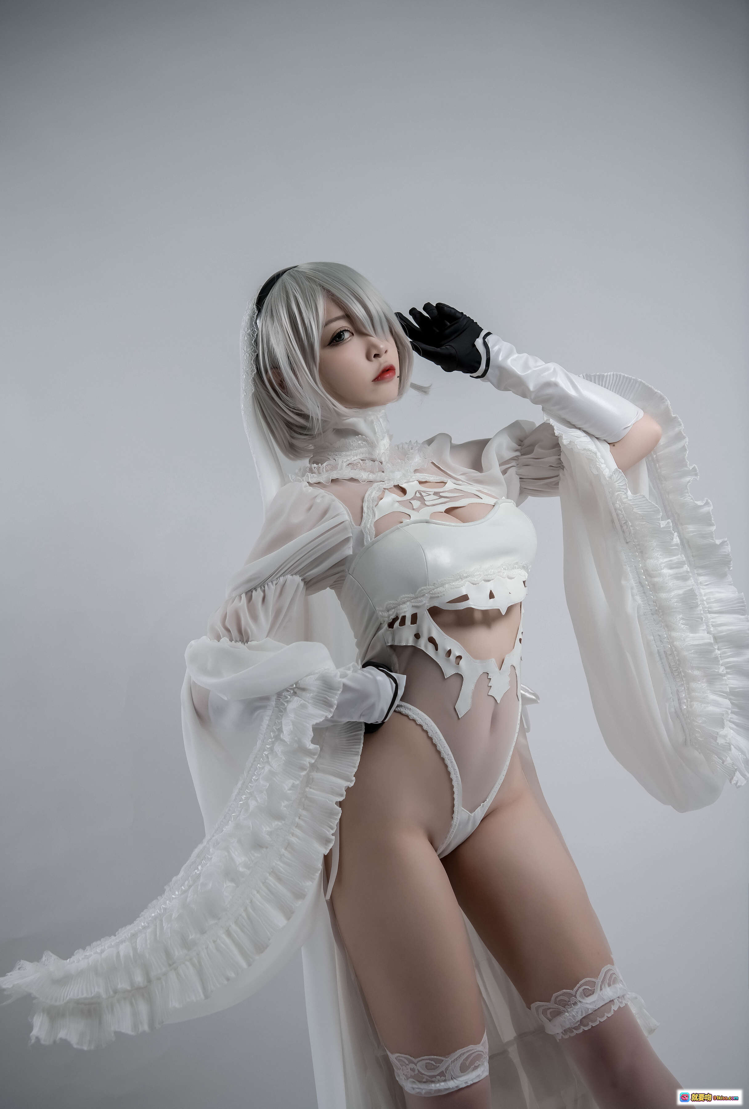 图片[10] - 二佐Nisa NO.080 2B同人花嫁COS写真 白色蕾丝婚纱造型 黑手套性感姿态 26P高清图集 - 就要吻