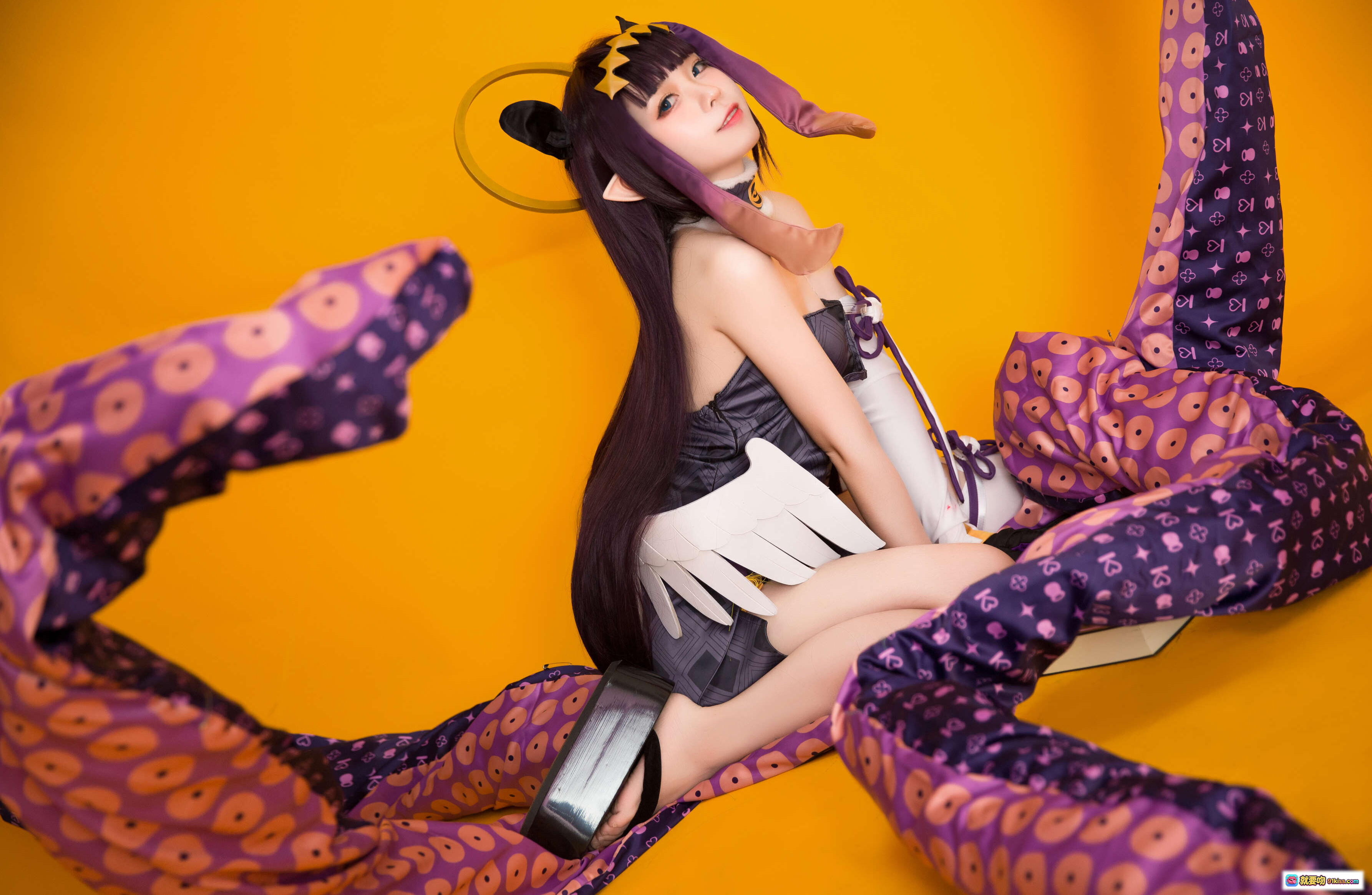 图片[5] - G44不会受伤 NO.036 一伊那尔栖 Cosplay 紫发恶魔角 白翼黑裙 高筒袜木屐 万圣节风 24P高清图集 - 就要吻