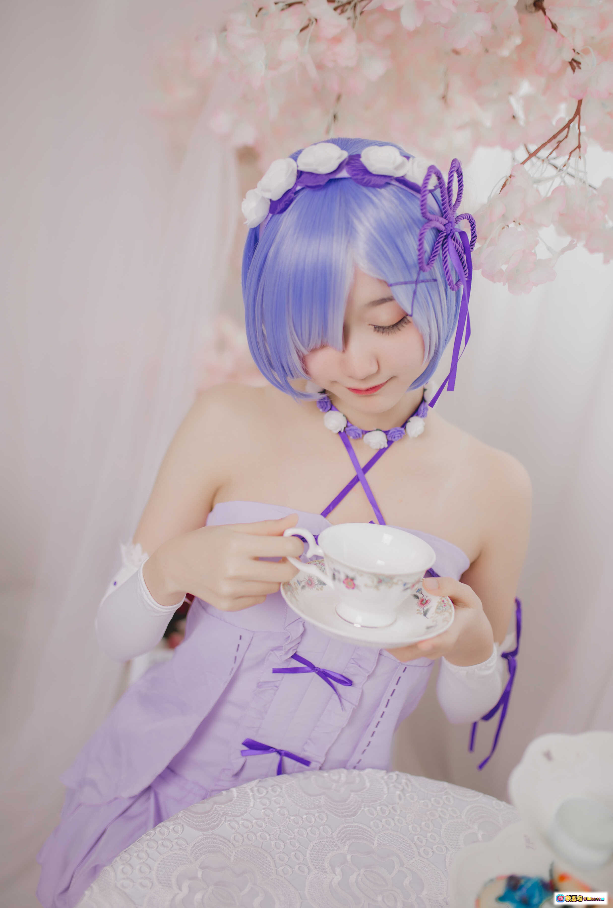 图片[5] - 木绵绵OwO雷姆生日Cosplay写真 | 紫发少女紫色洛丽塔裙装 | 甜美蕾丝配饰+蛋糕花束场景 | 24P高清图集 - 就要吻